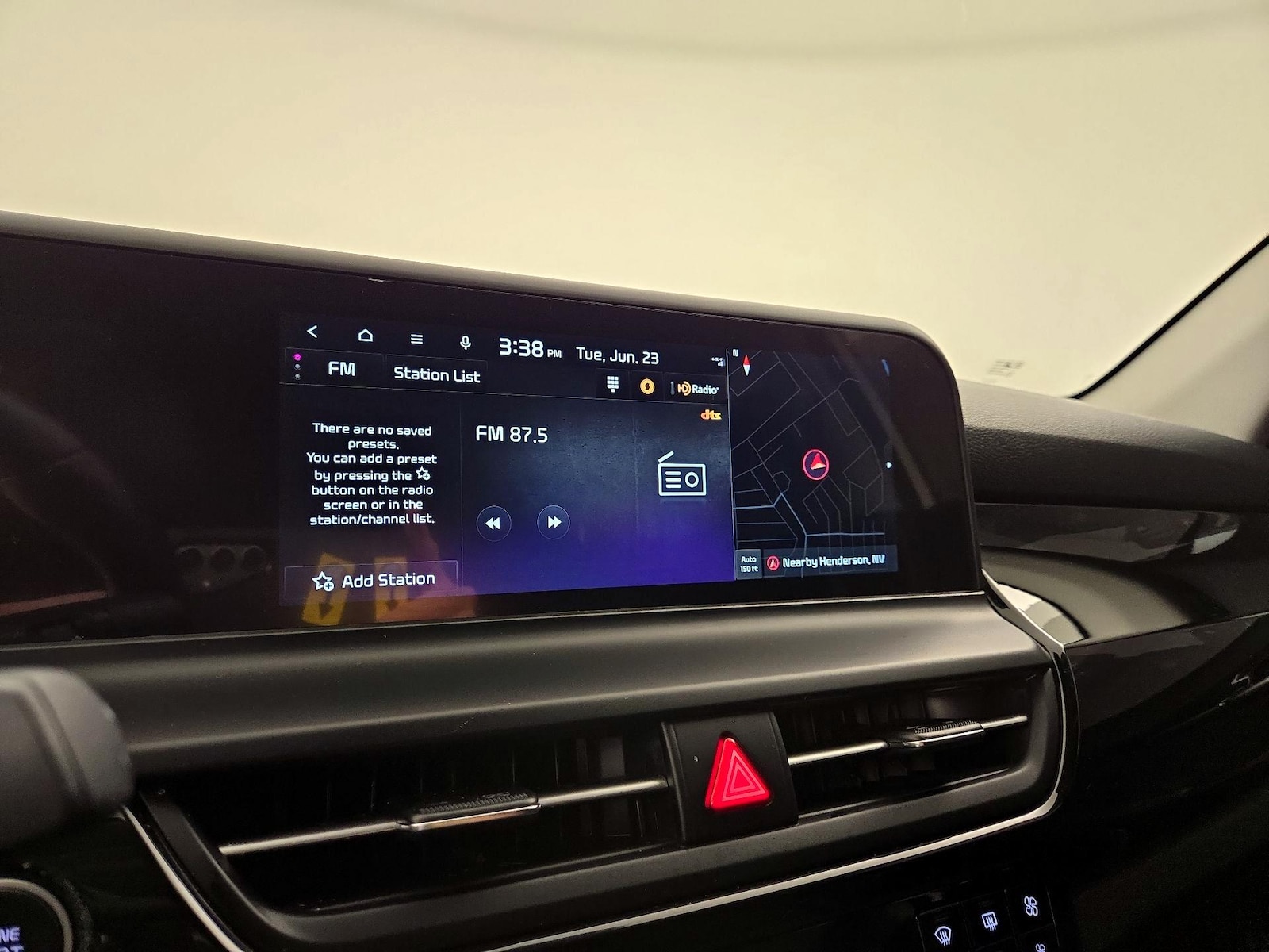 2024 Kia Seltos S - Photo 17