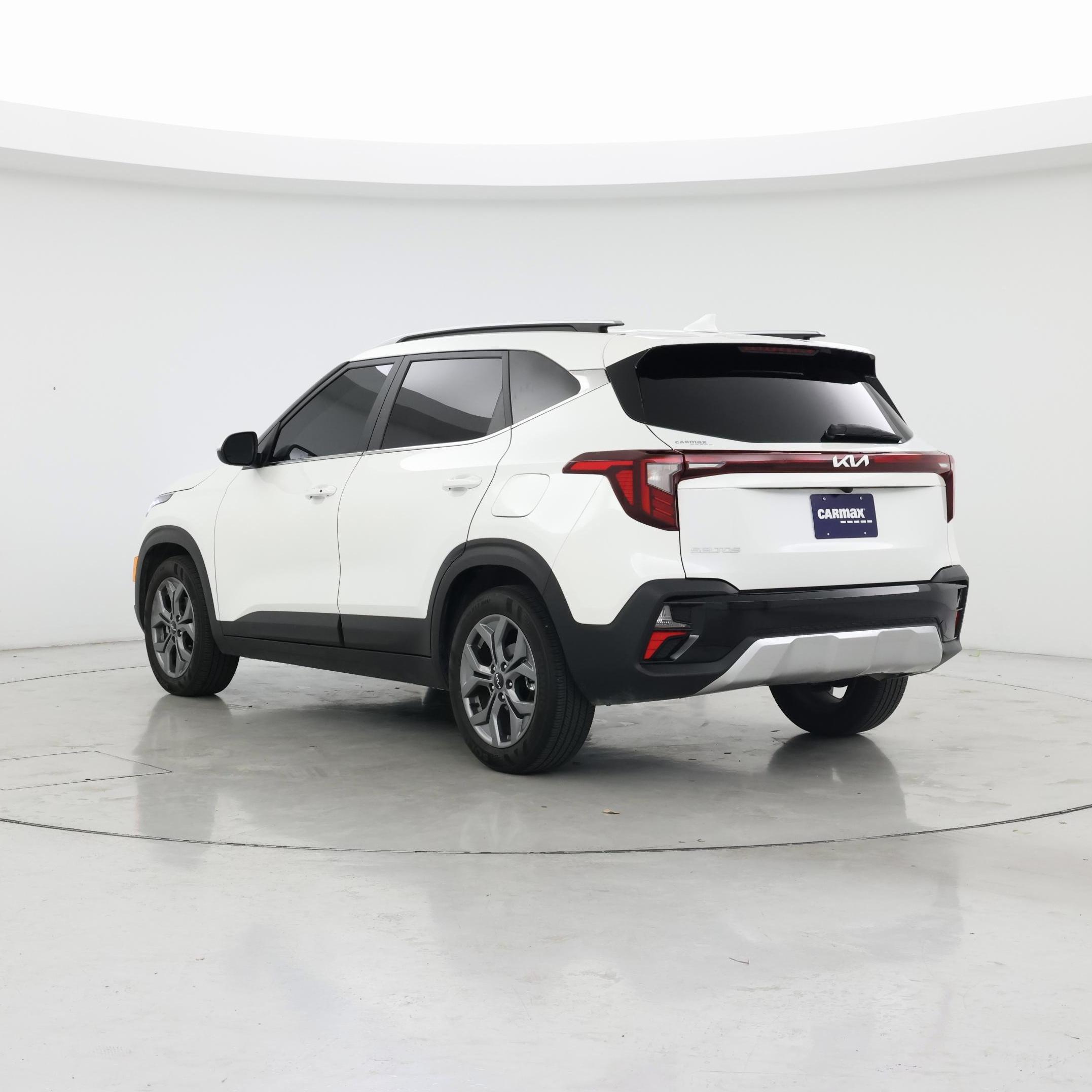Thumbnail: 2024 Kia Seltos - 2