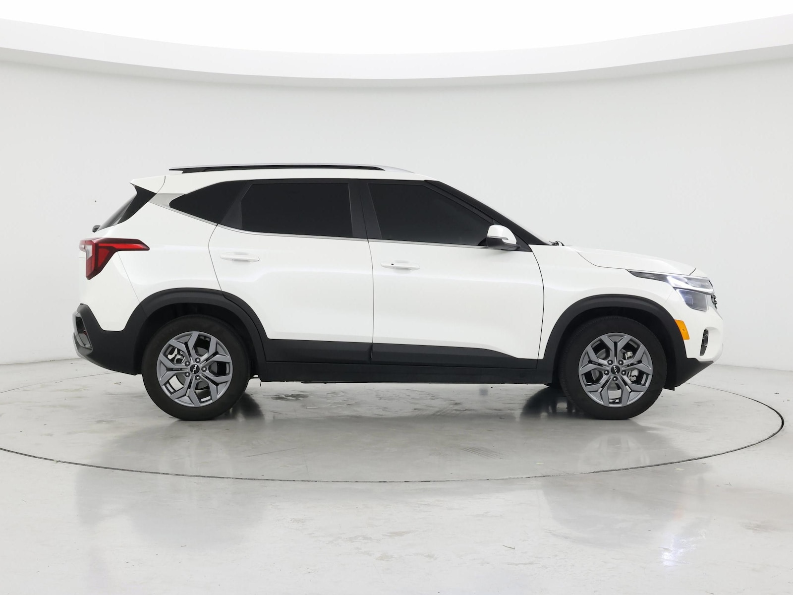 2024 Kia Seltos S - Photo 8