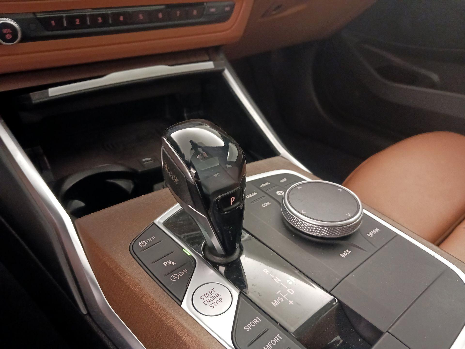 Thumbnail: 2021 BMW 3 Series - 18