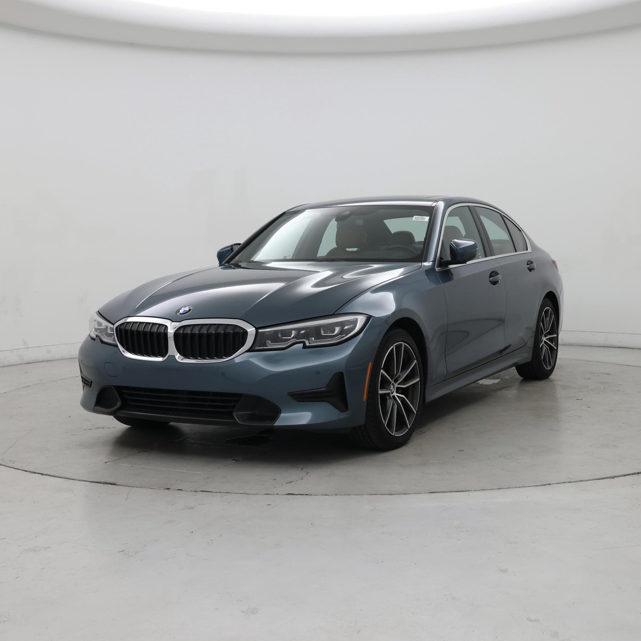 Thumbnail: 2021 BMW 3 Series - 4