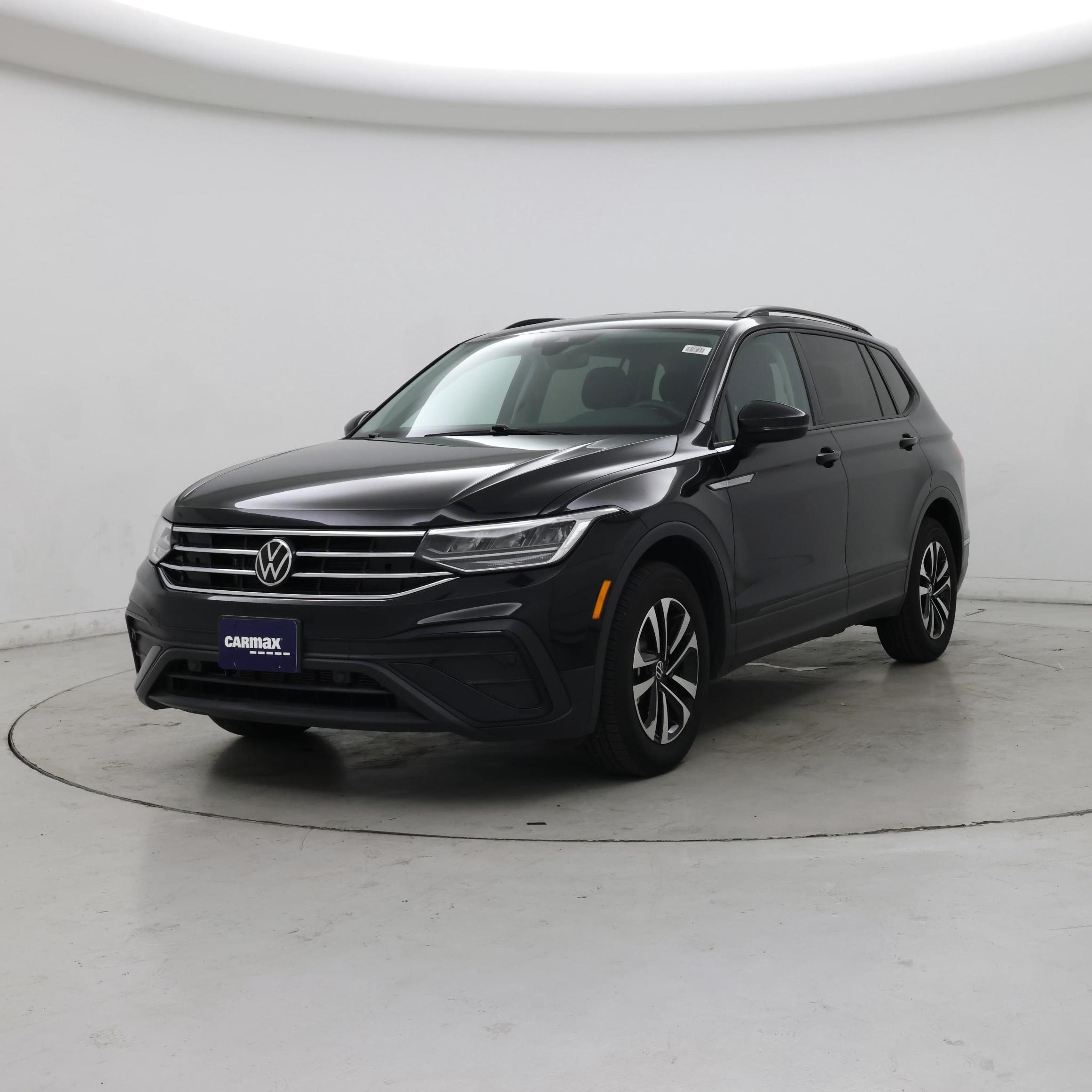 Thumbnail: 2023 Volkswagen Tiguan - 4