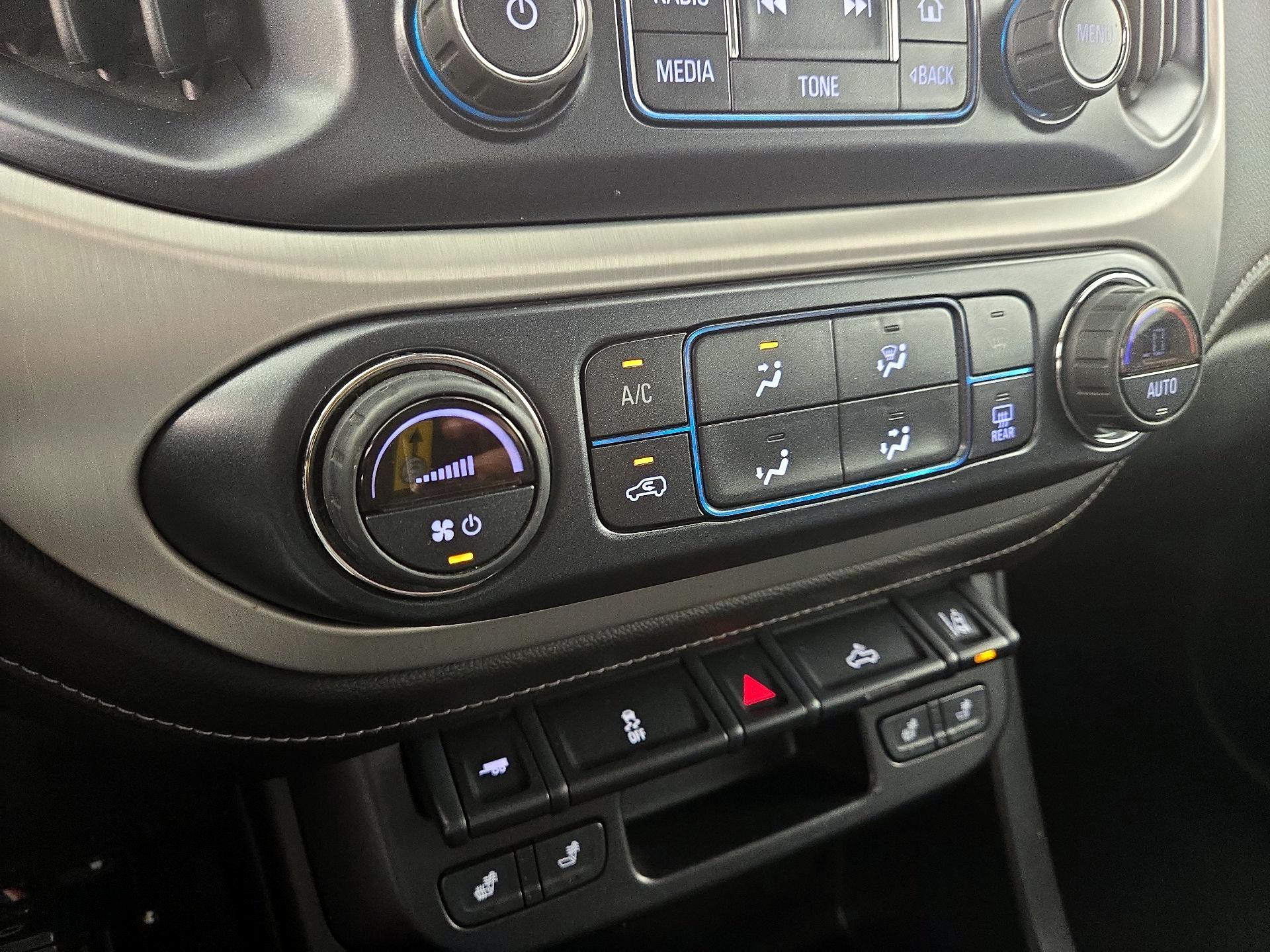 Thumbnail: 2018 GMC Canyon - 17