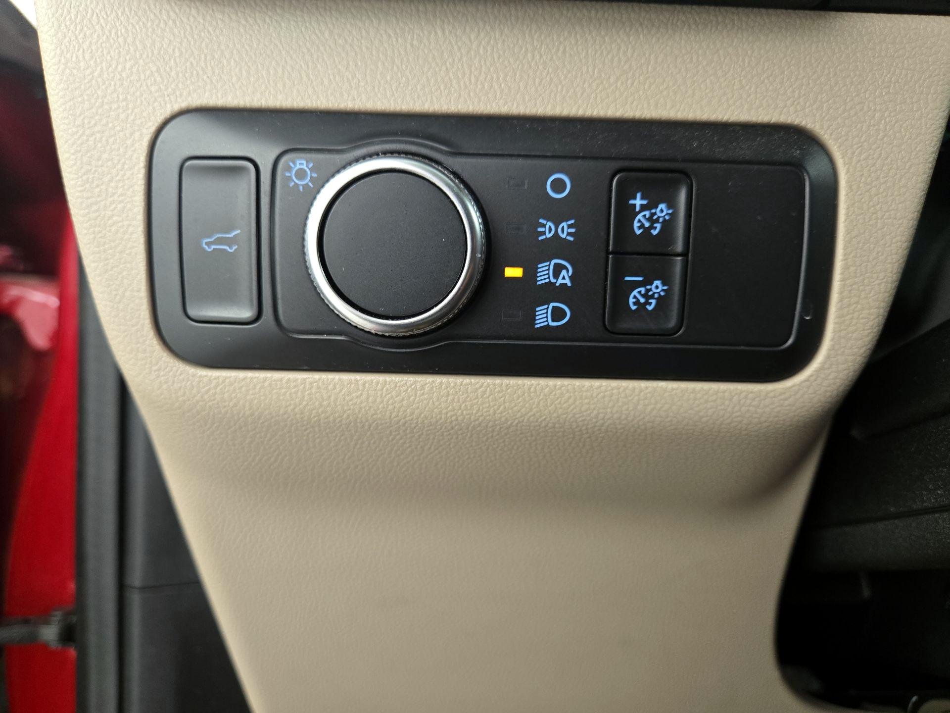 Thumbnail: 2021 Ford Escape - 13
