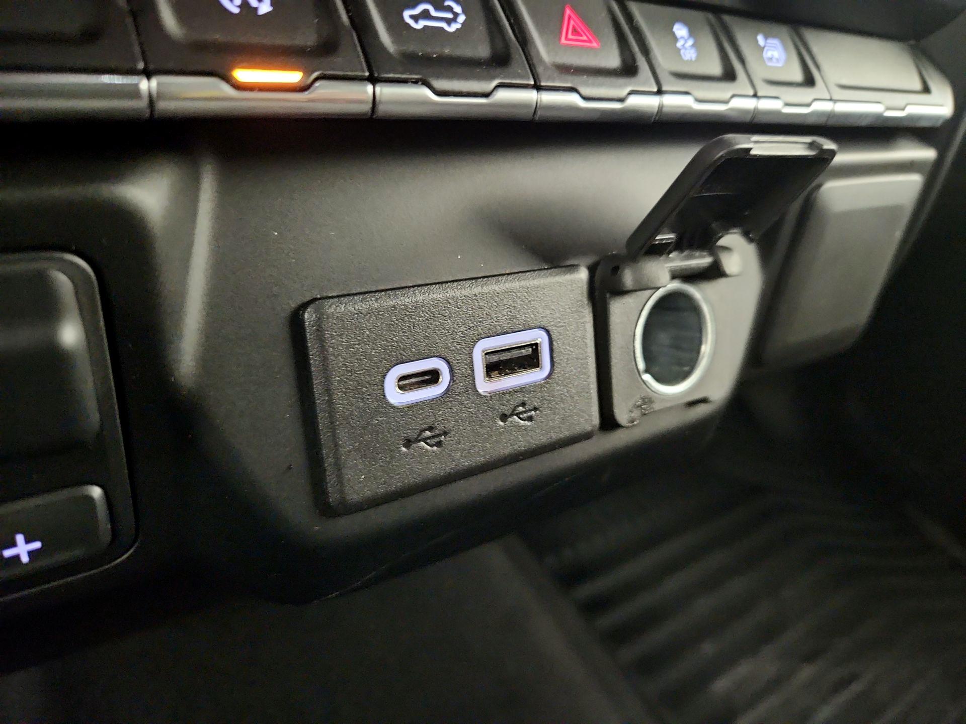 Thumbnail: 2020 Chevrolet Silverado 1500 - 18