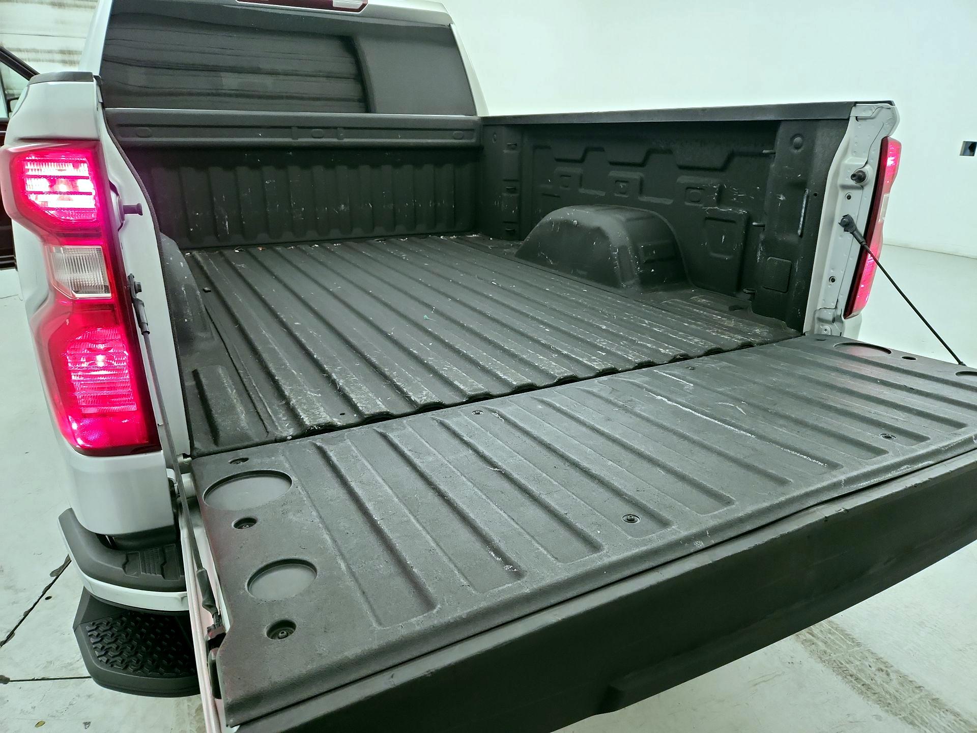 Thumbnail: 2020 Chevrolet Silverado 1500 - 20