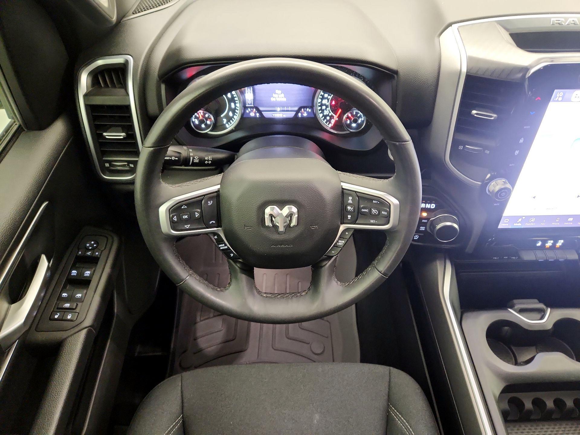 Thumbnail: 2025 RAM 1500 - 10