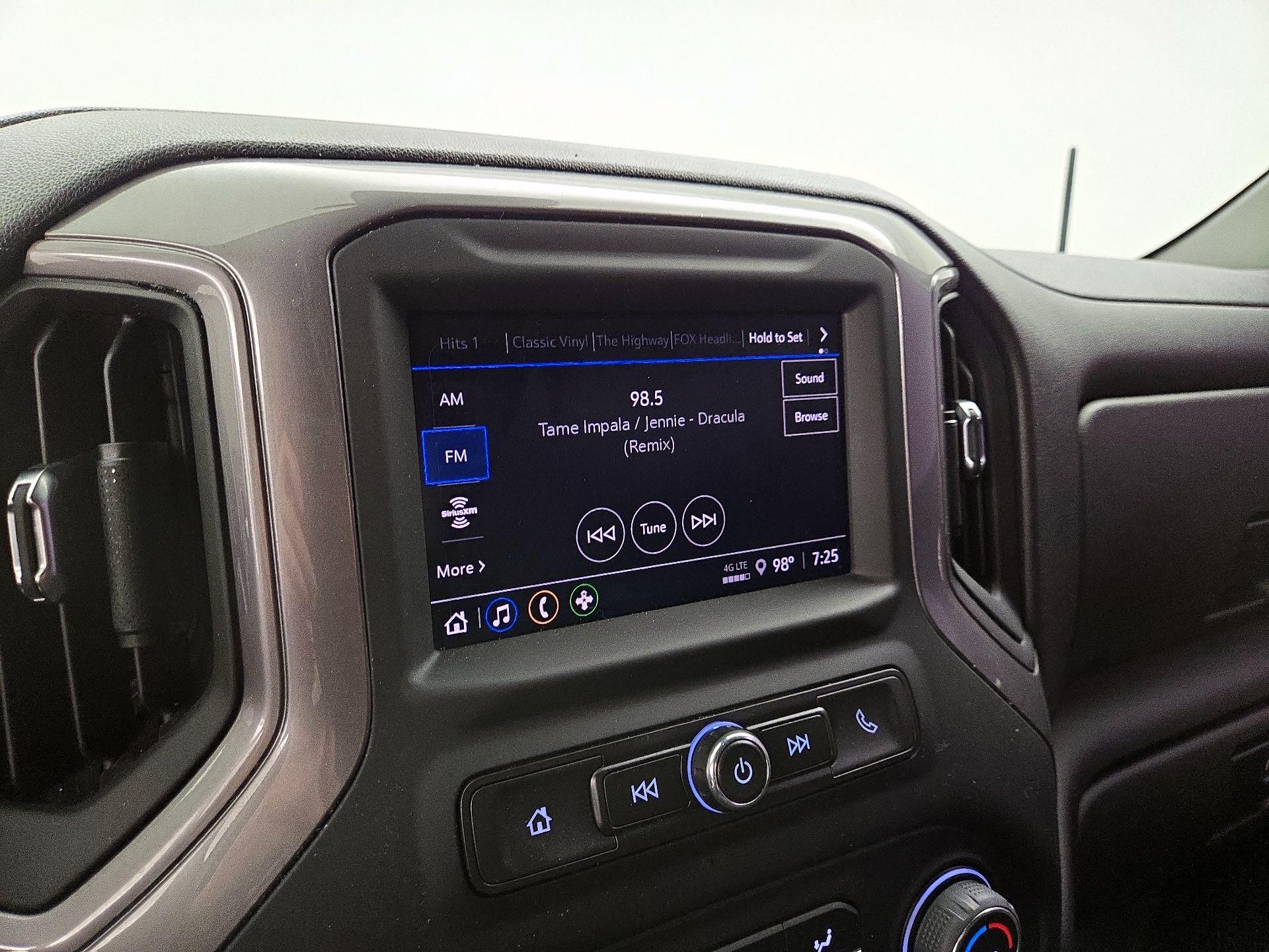 Thumbnail: 2022 Chevrolet Silverado 1500 - 15