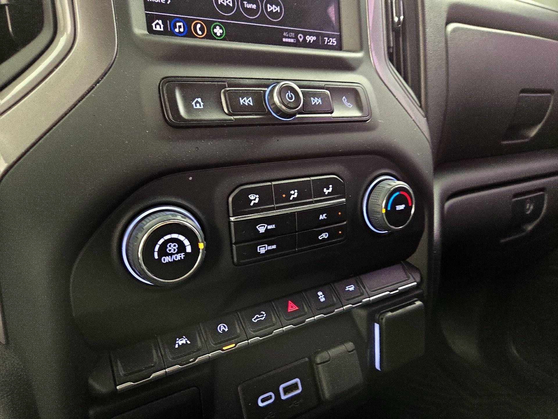 Thumbnail: 2022 Chevrolet Silverado 1500 - 16