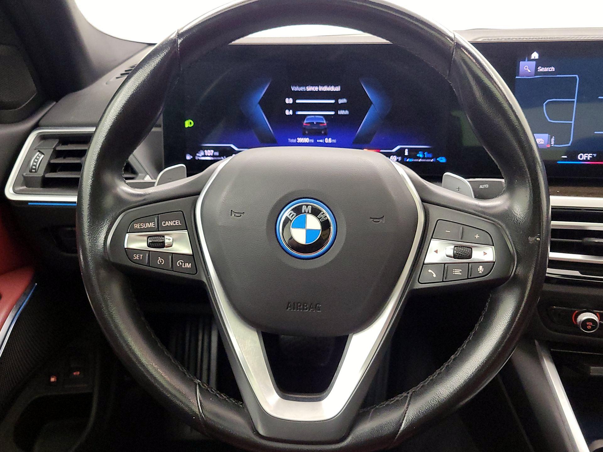 Thumbnail: 2023 BMW 3 Series - 10