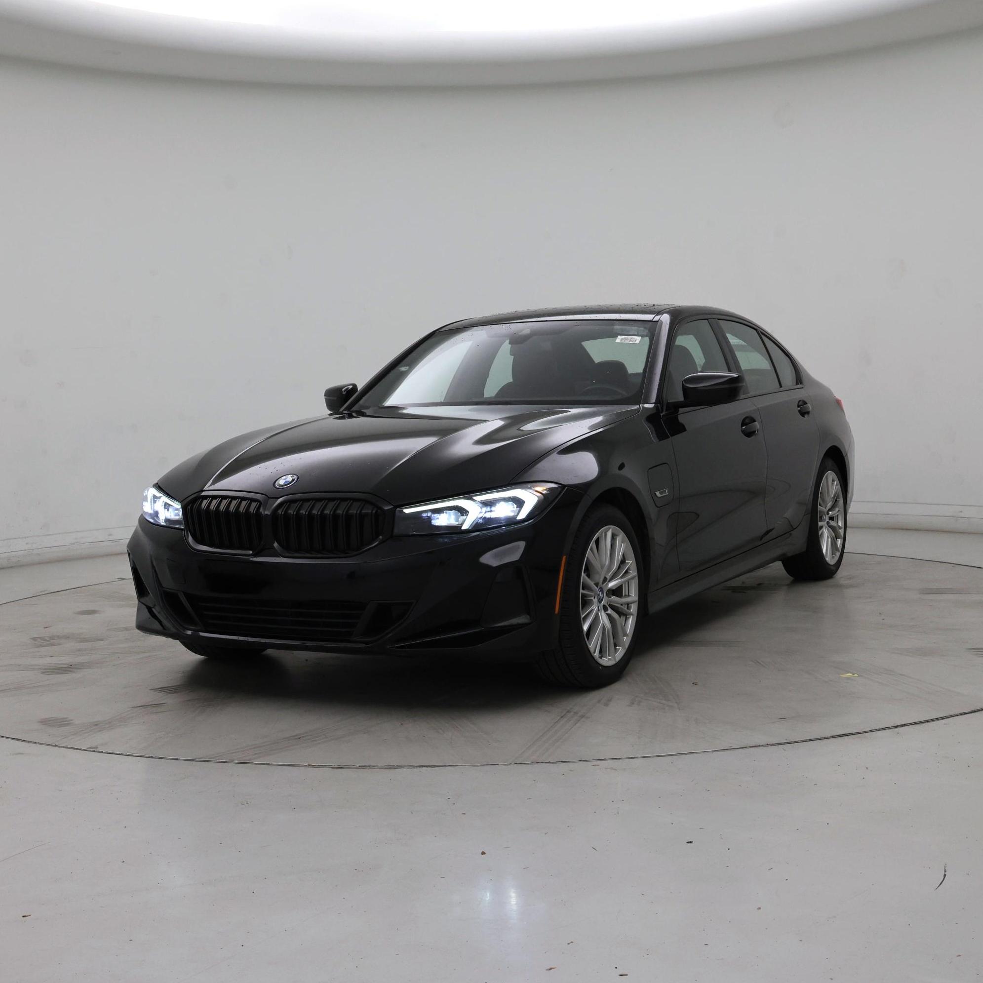 Thumbnail: 2023 BMW 3 Series - 4
