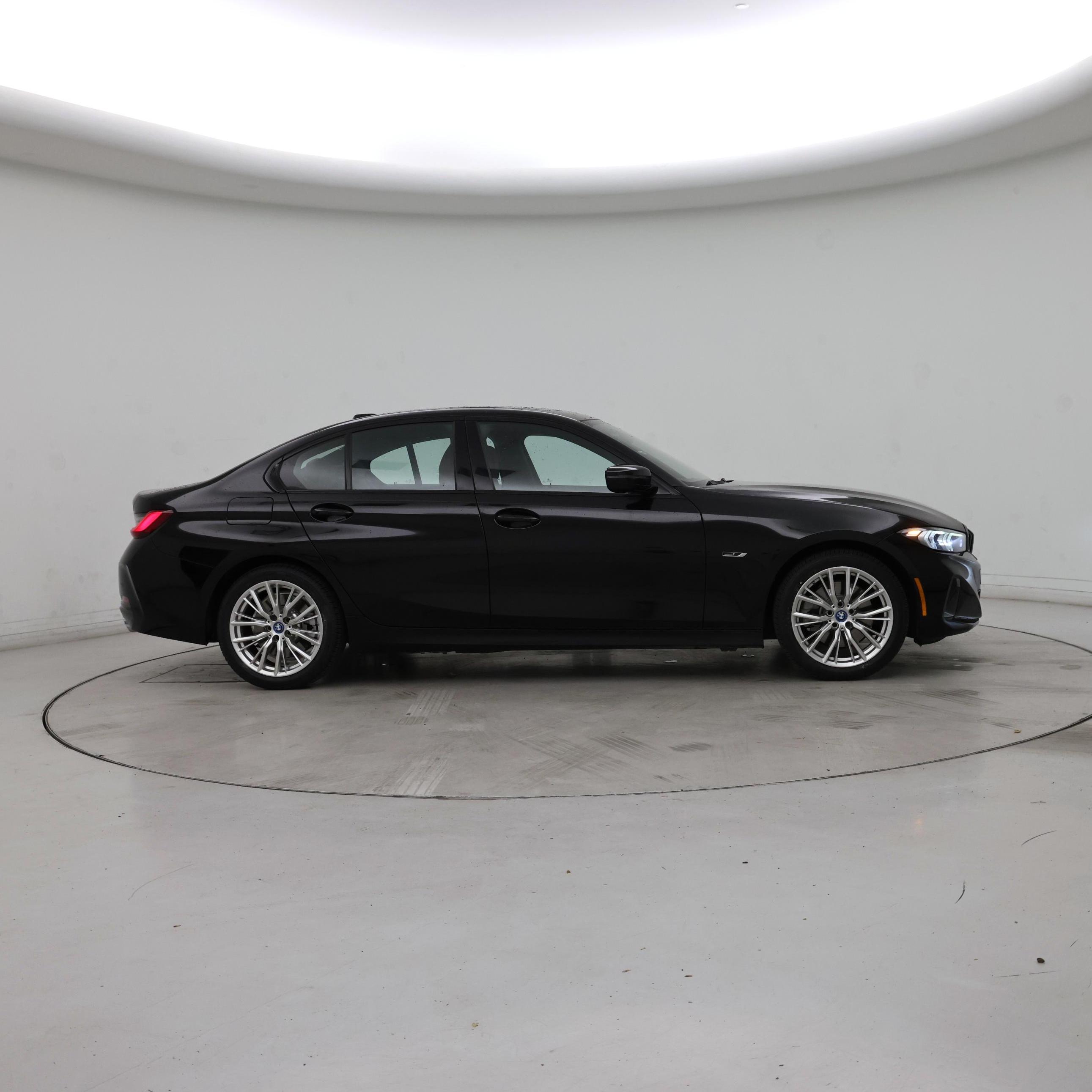 Thumbnail: 2023 BMW 3 Series - 7
