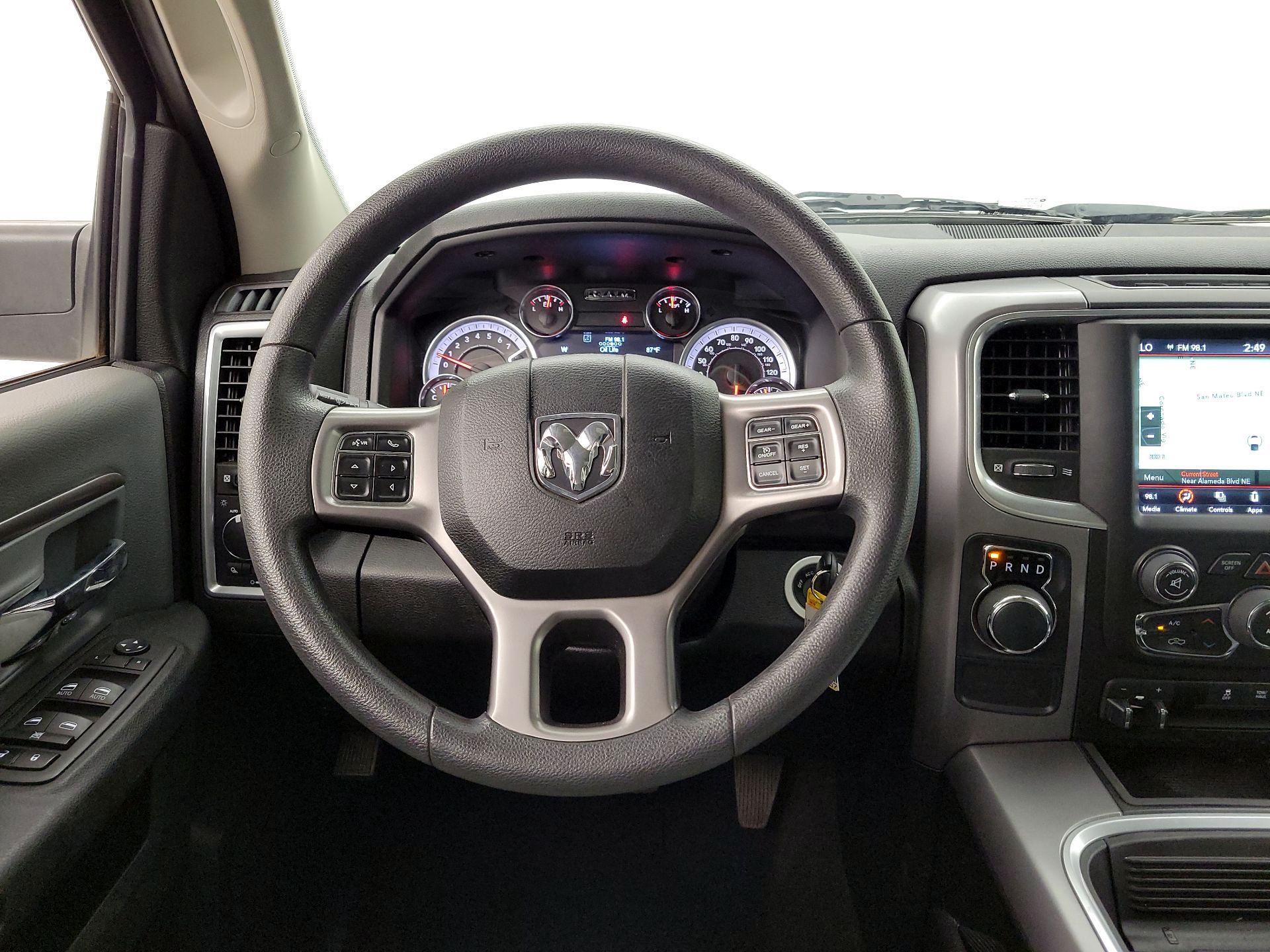 Thumbnail: 2023 RAM 1500 Classic - 10