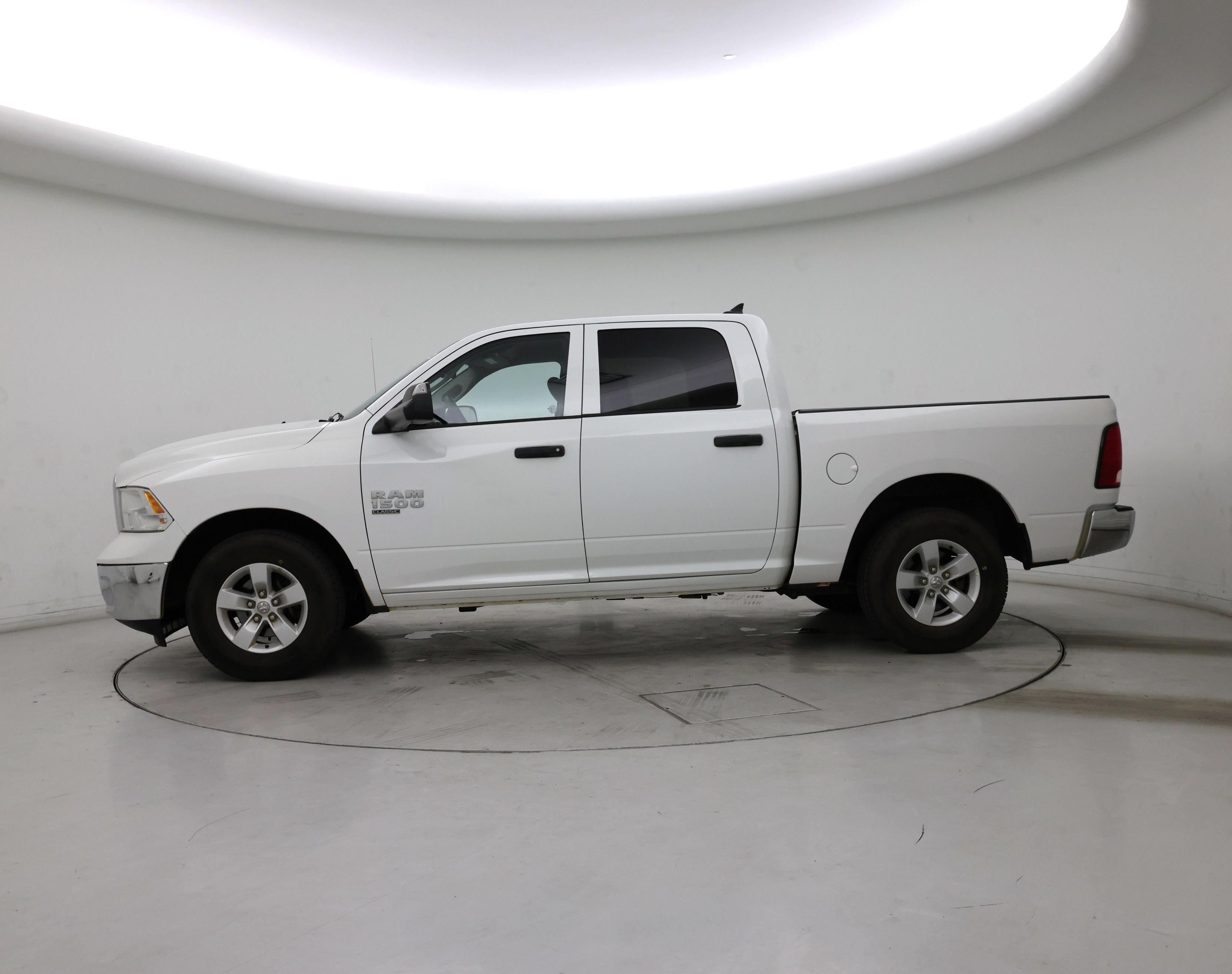 Thumbnail: 2023 RAM 1500 Classic - 3