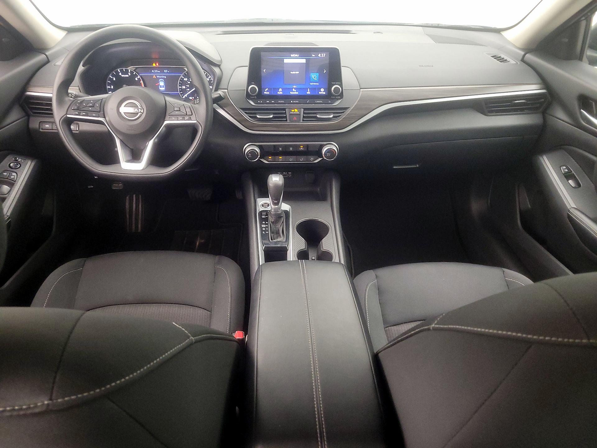 Thumbnail: 2025 Nissan Altima - 9