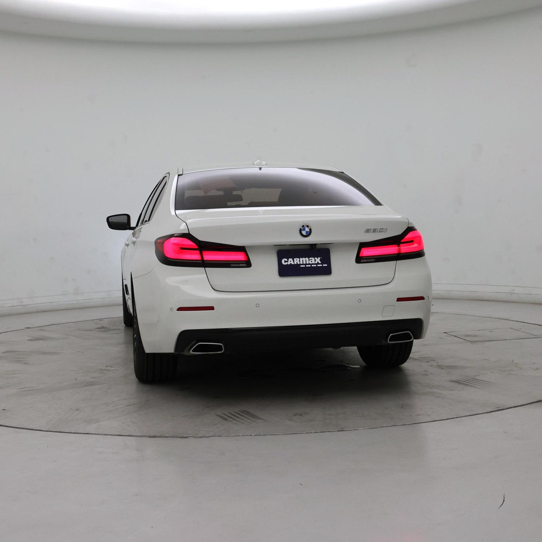Thumbnail: 2023 BMW 5 Series - 6