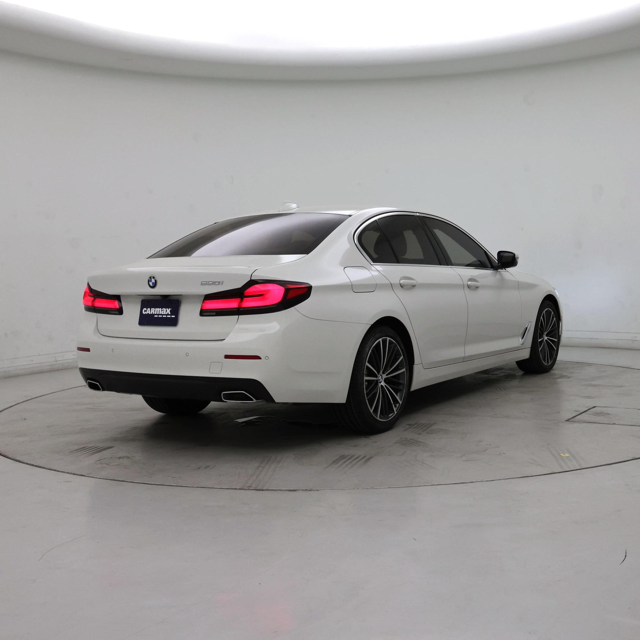 Thumbnail: 2023 BMW 5 Series - 8