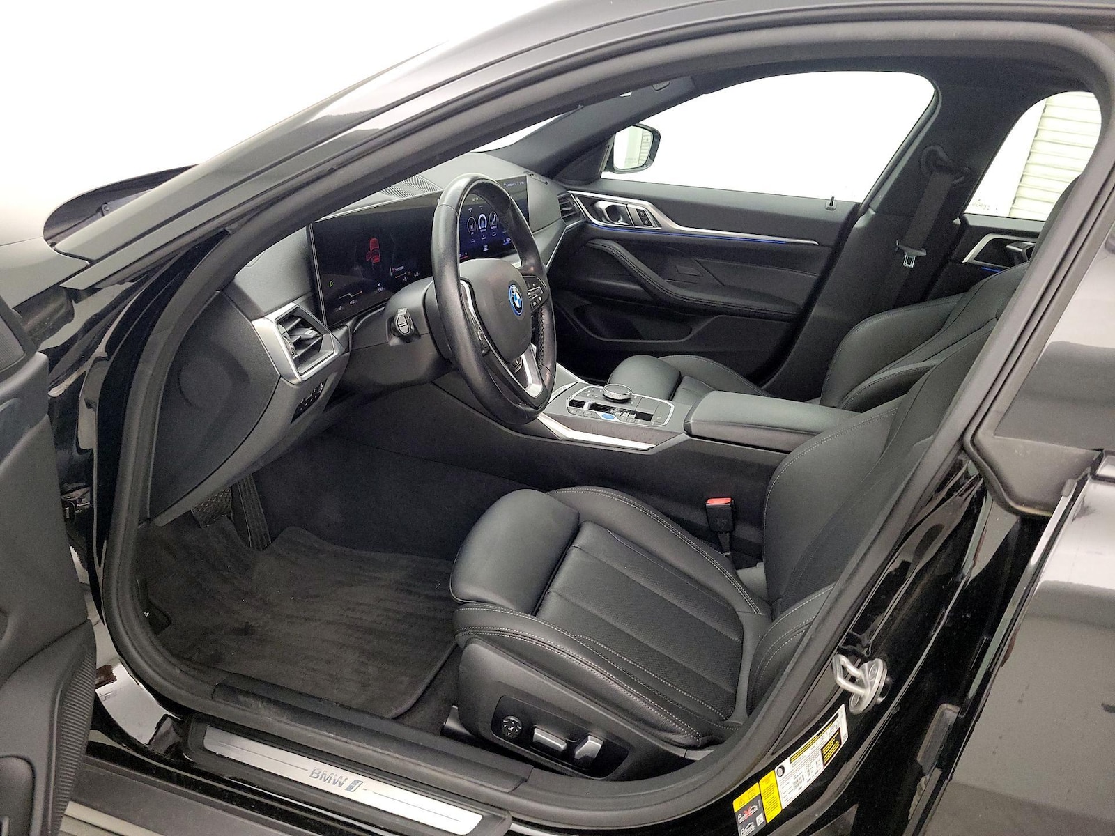 2023 BMW i4 35 - Photo 12