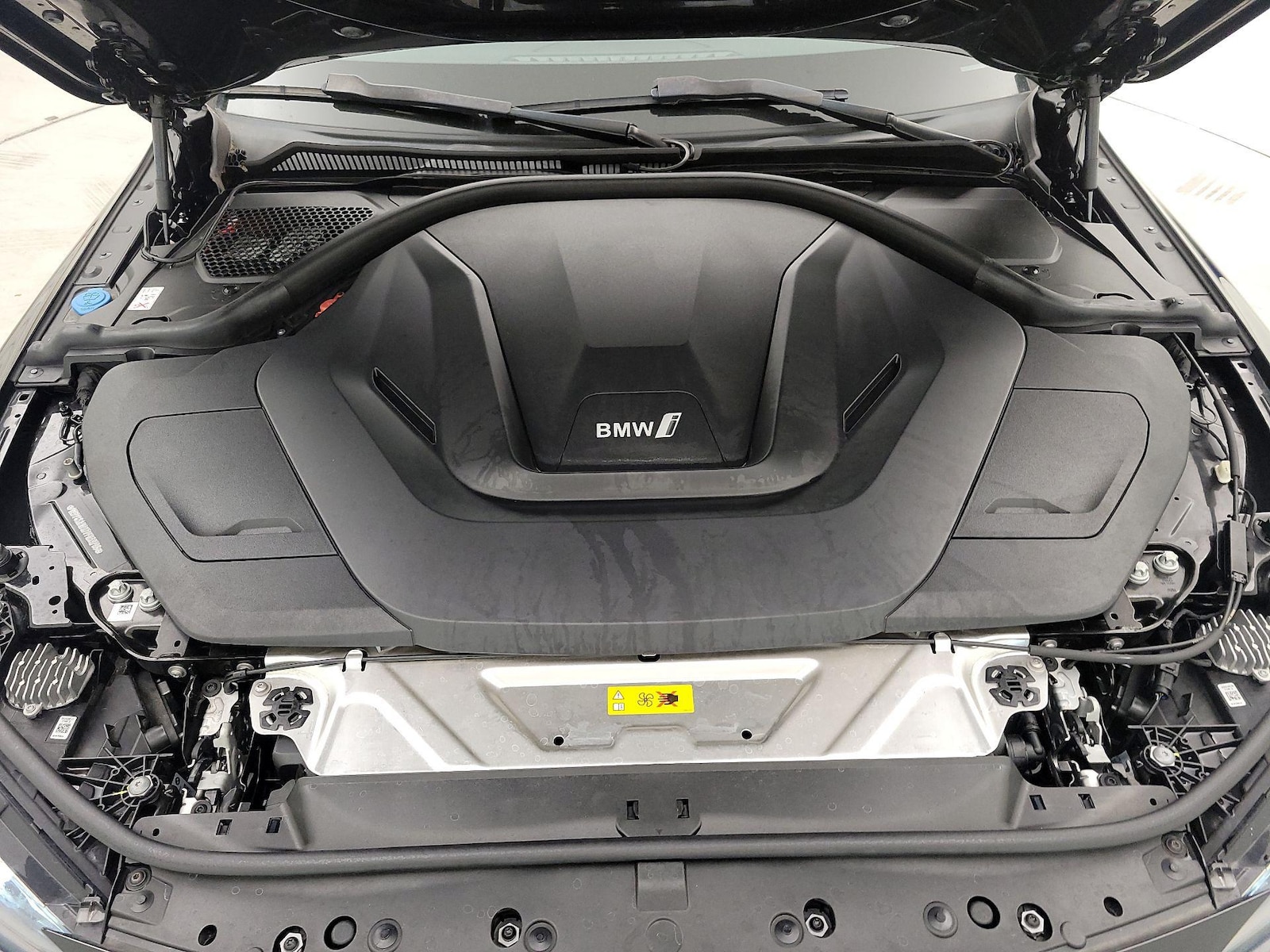 2023 BMW i4 35 - Photo 18