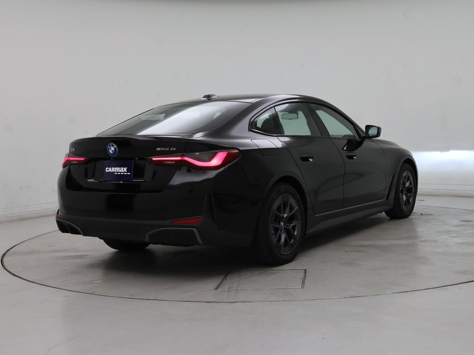 2023 BMW i4 35 - Photo 9