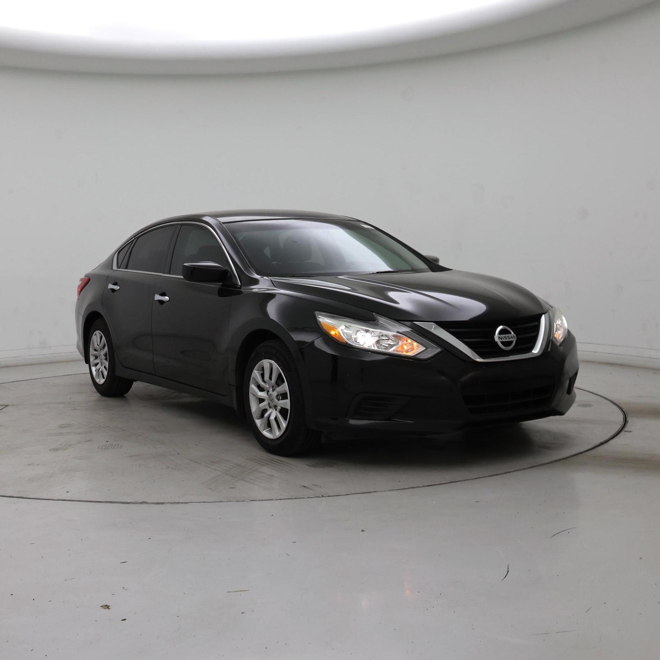 White 2025 Nissan Altima Sedan Front-Wheel Drive Automatic