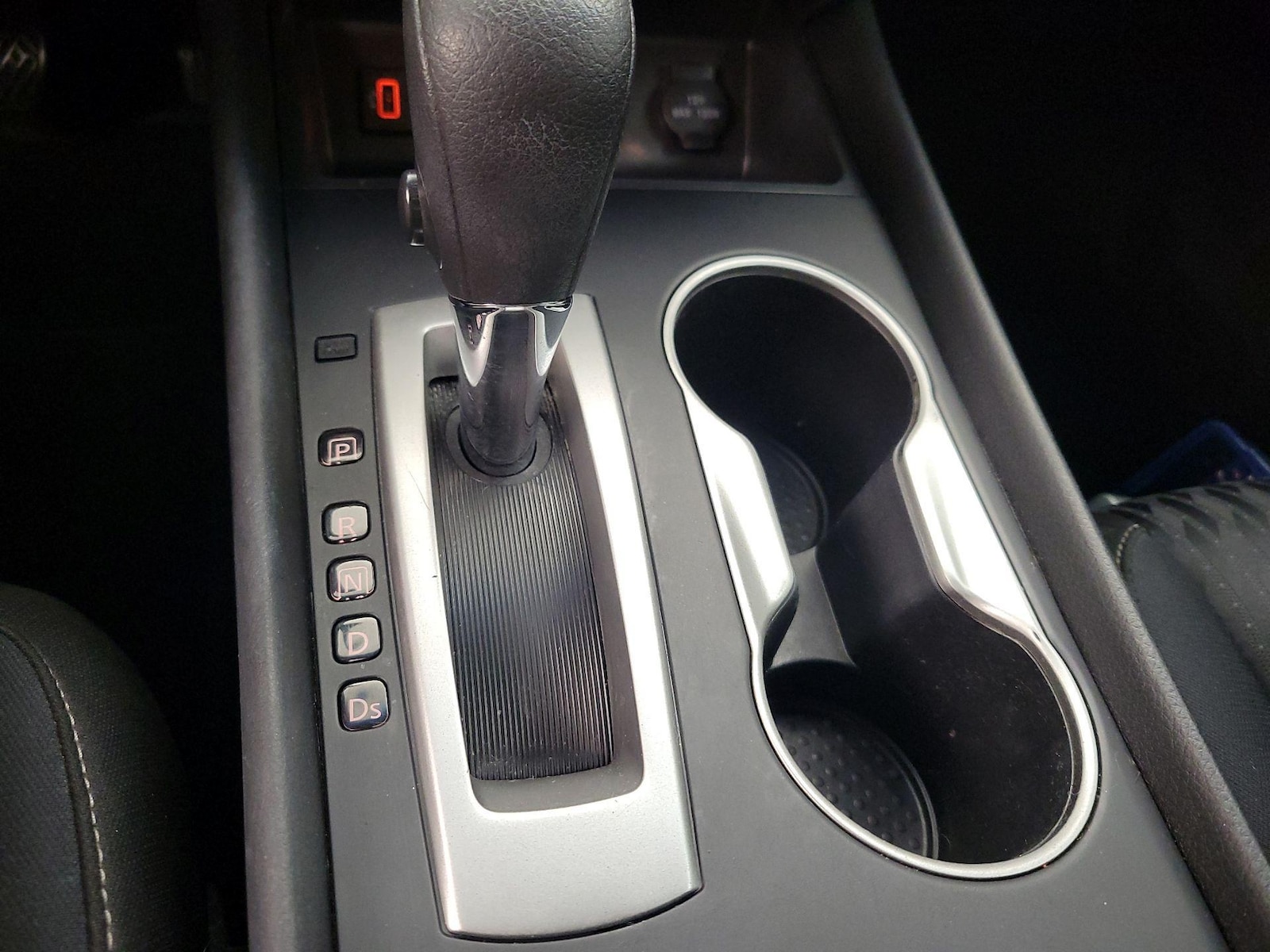 2025 Nissan Altima SV - Photo 18