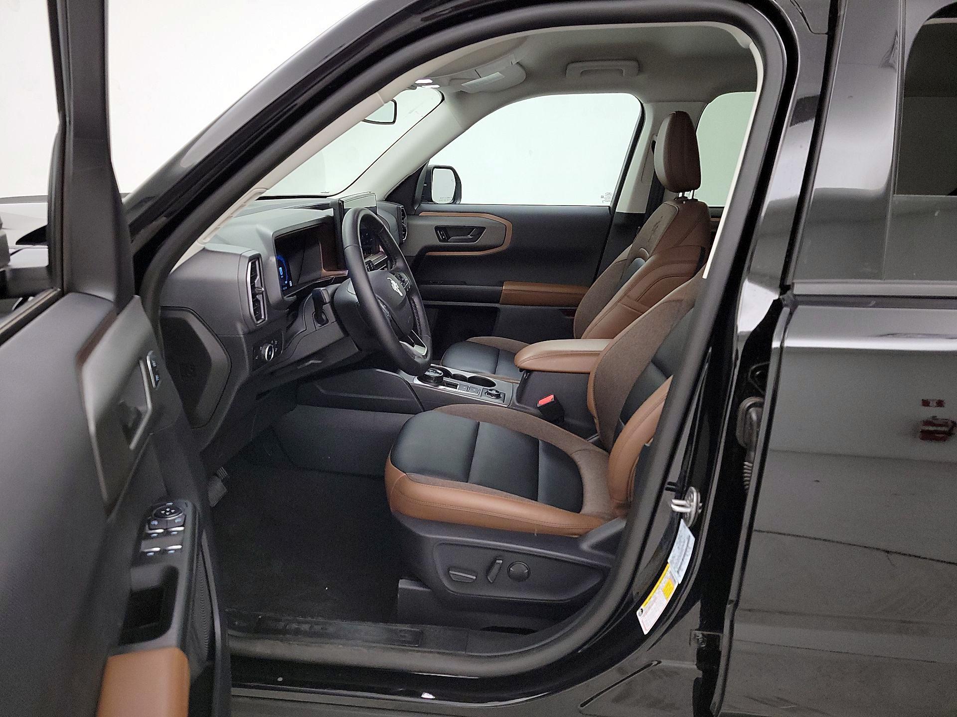 Thumbnail: 2025 Ford Bronco Sport - 11