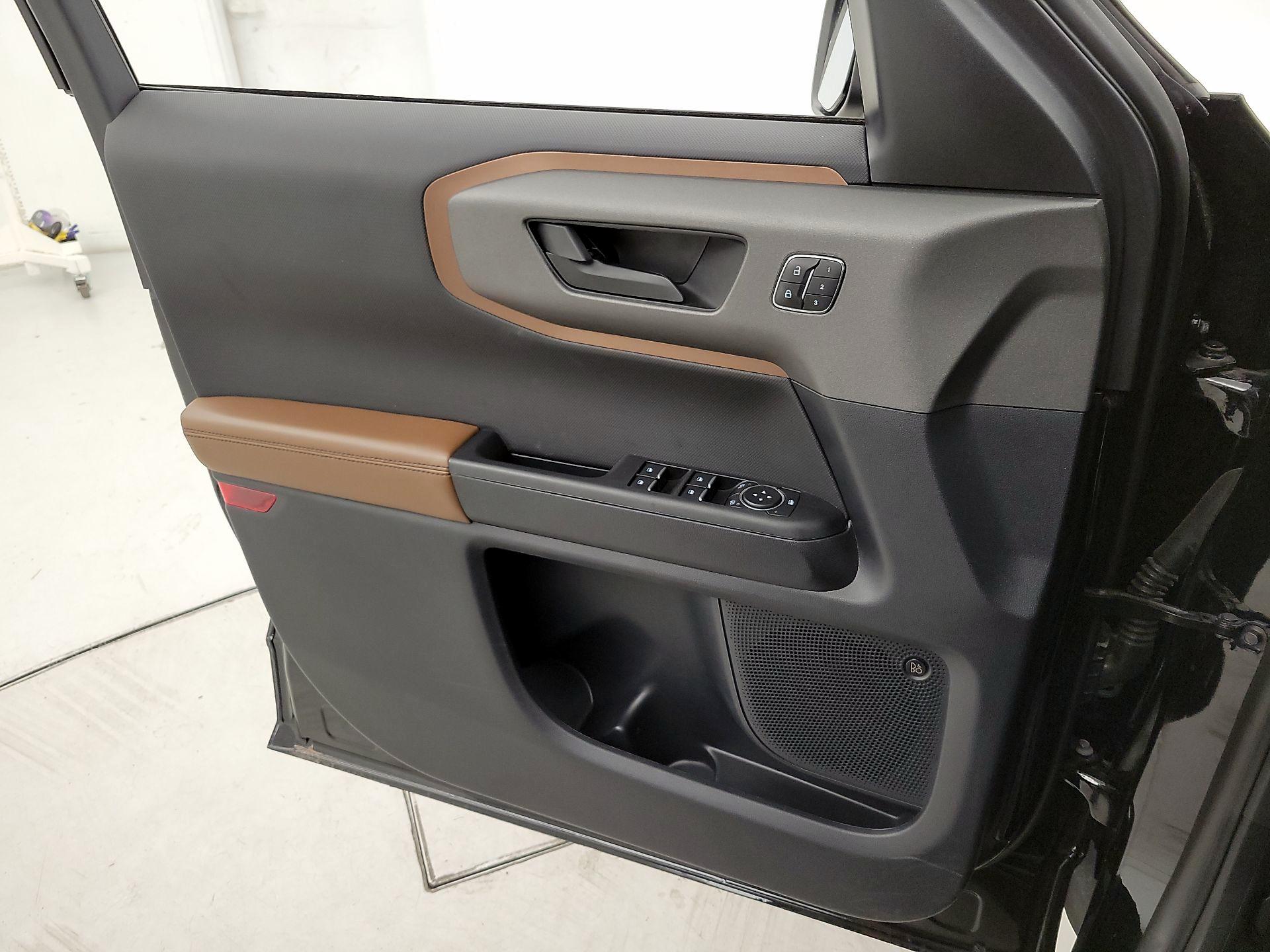 Thumbnail: 2025 Ford Bronco Sport - 12