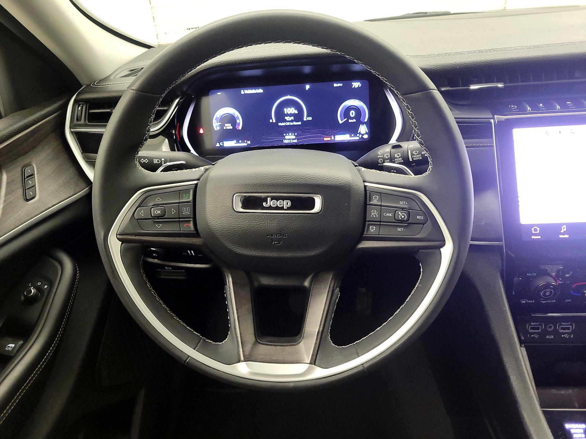 Thumbnail: 2023 Jeep Grand Cherokee - 10