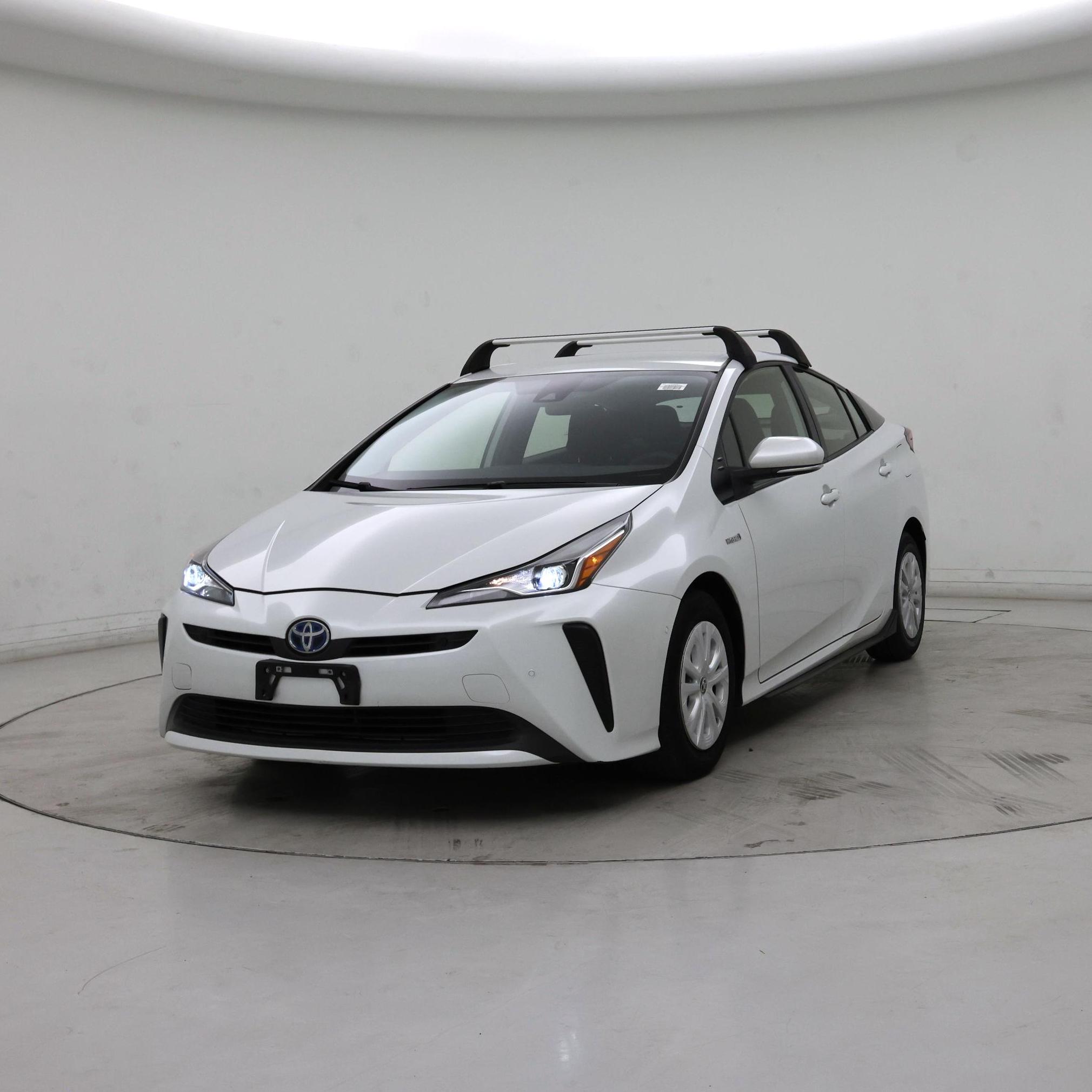 Thumbnail: 2022 Toyota Prius - 4