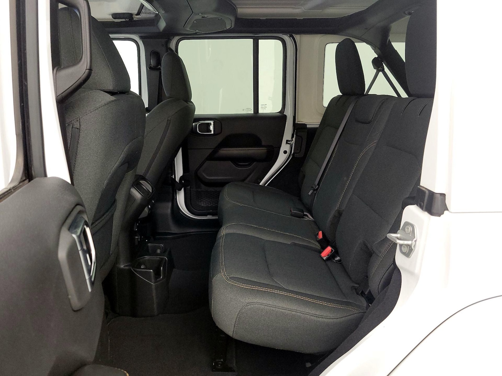 2025 Jeep Wrangler 4-Door Sahara - Photo 20