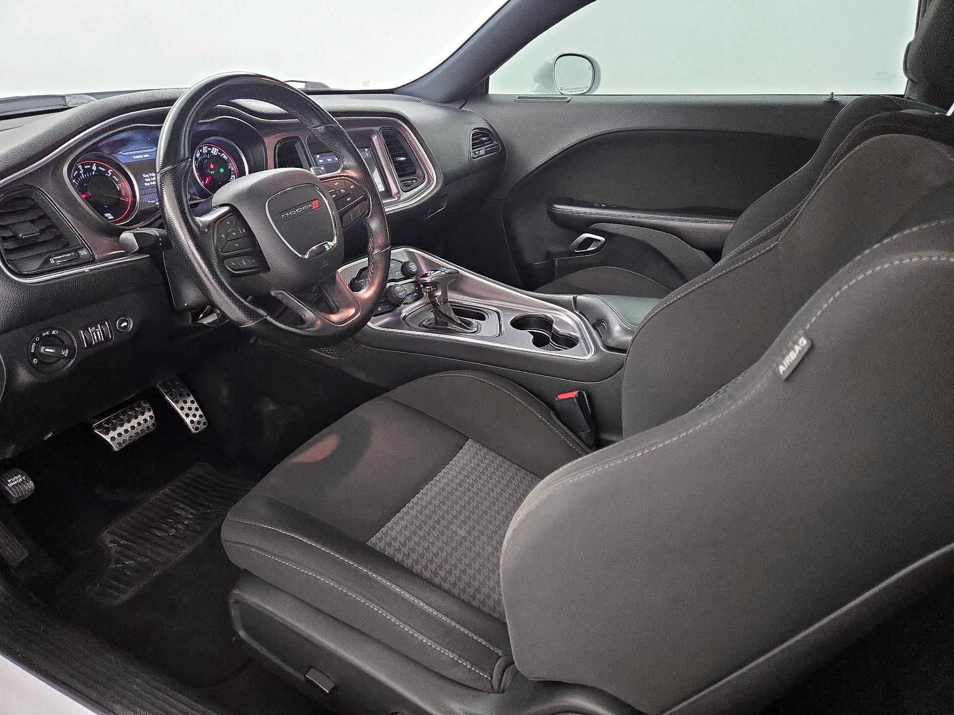 Thumbnail: 2019 Dodge Challenger - 11