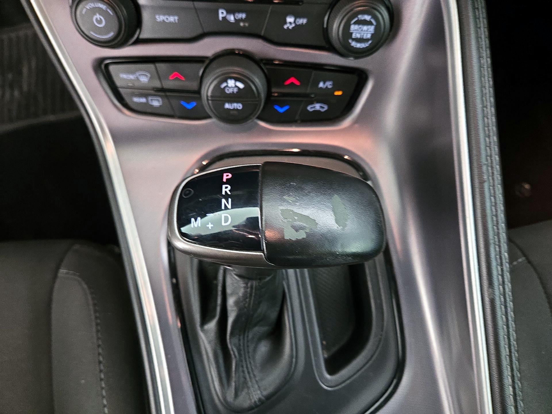 Thumbnail: 2019 Dodge Challenger - 17