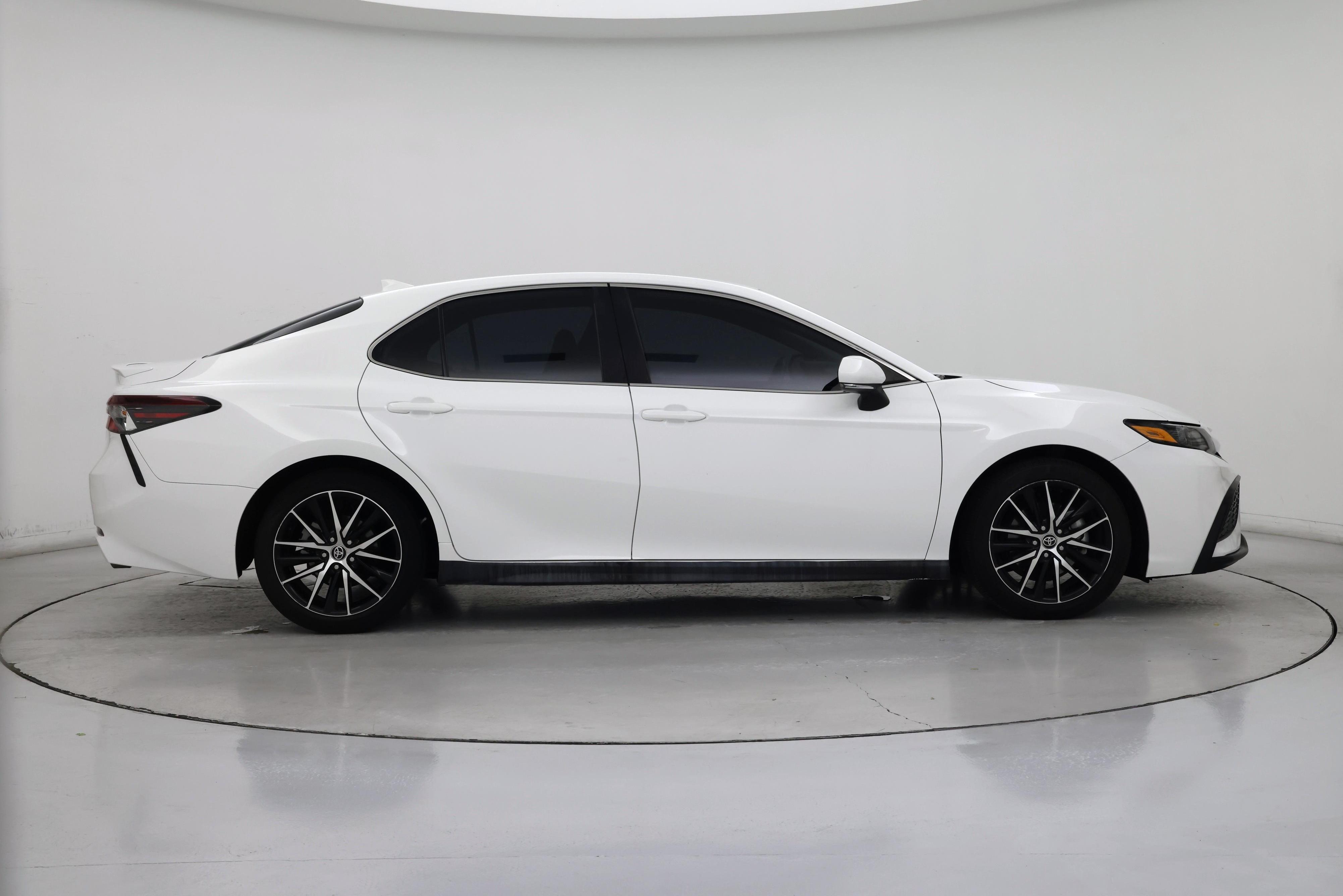 Thumbnail: 2023 Toyota Camry - 7
