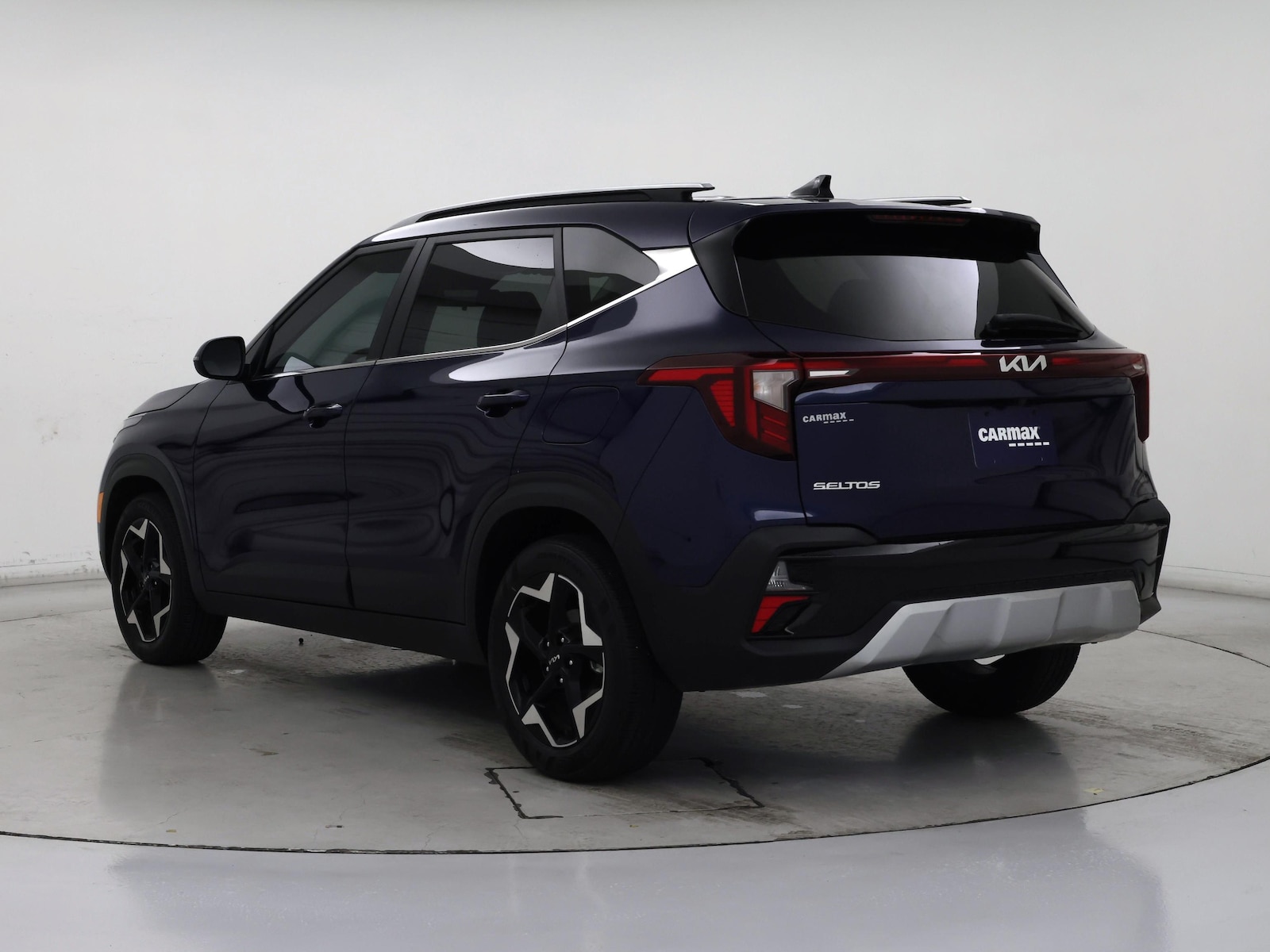 2024 Kia Seltos EX - Photo 3