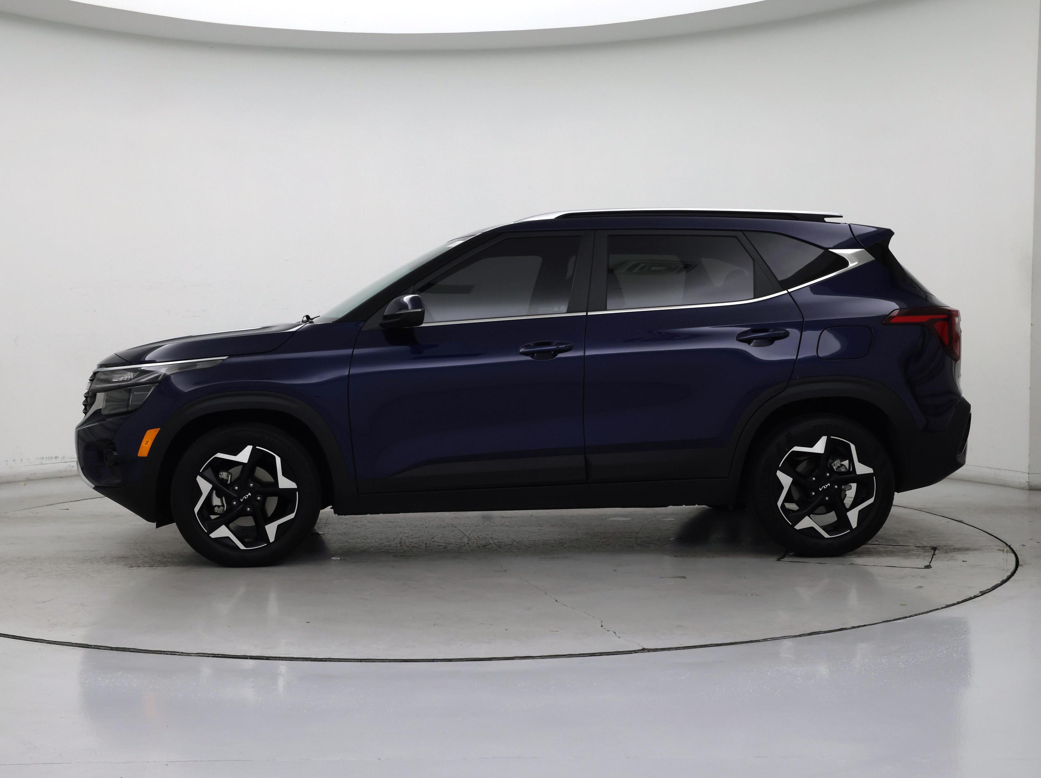Thumbnail: 2024 Kia Seltos - 3