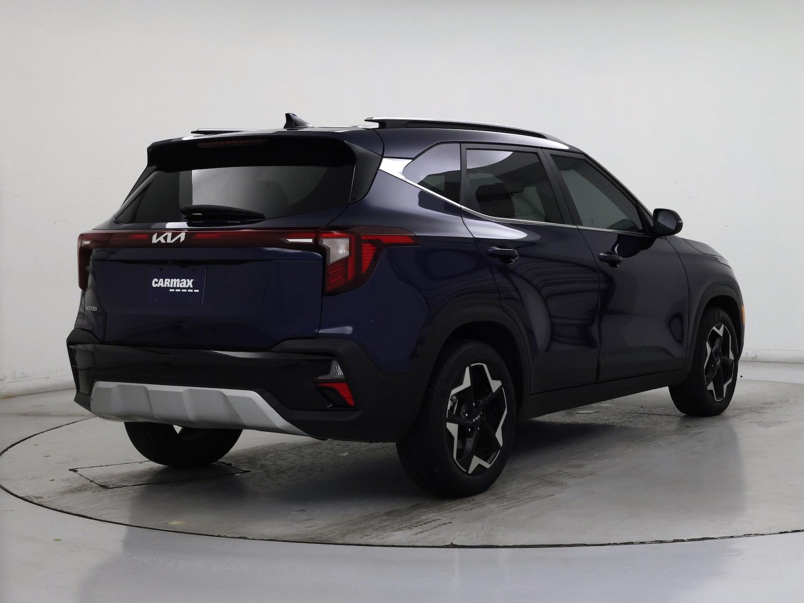 2024 Kia Seltos EX - Photo 9