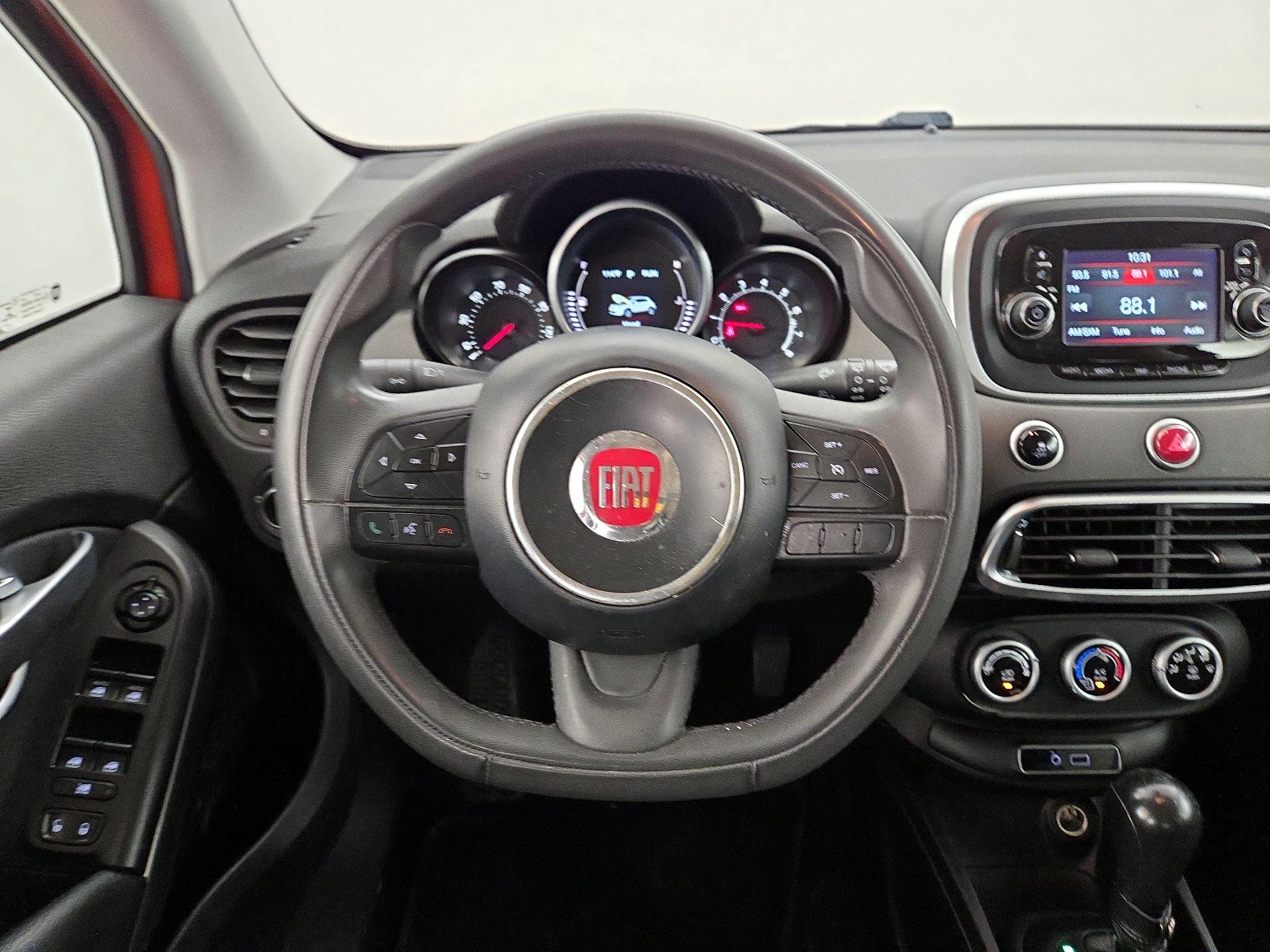 Thumbnail: 2016 Fiat 500X - 10
