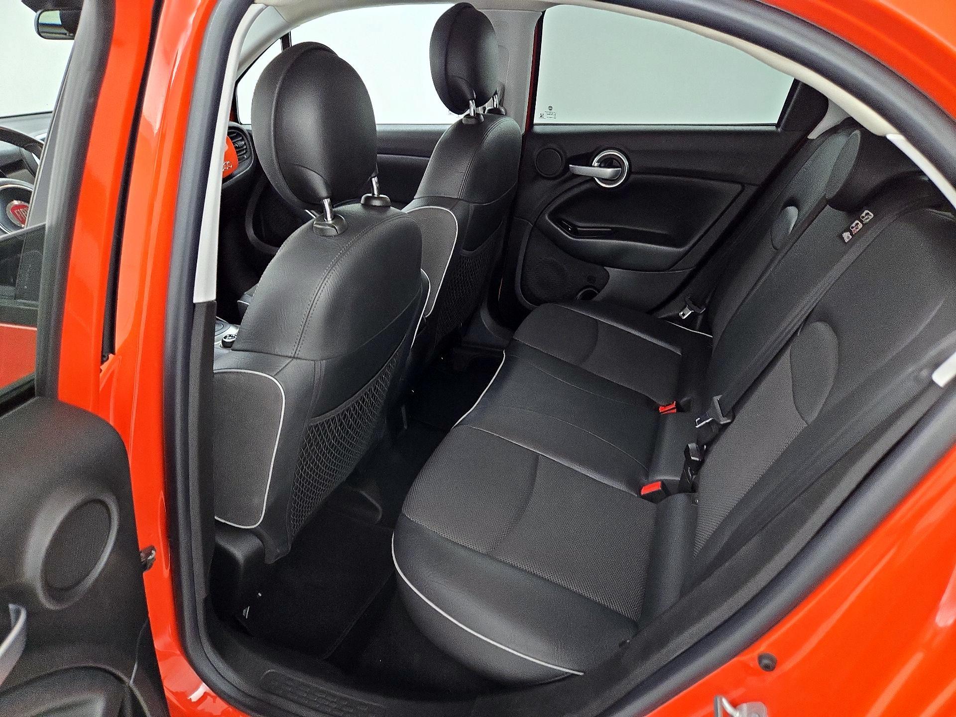Thumbnail: 2016 Fiat 500X - 19