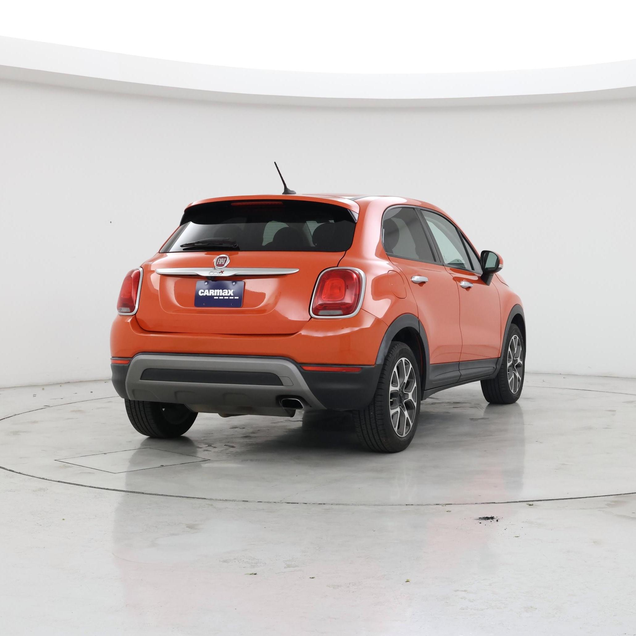 Thumbnail: 2016 Fiat 500X - 8