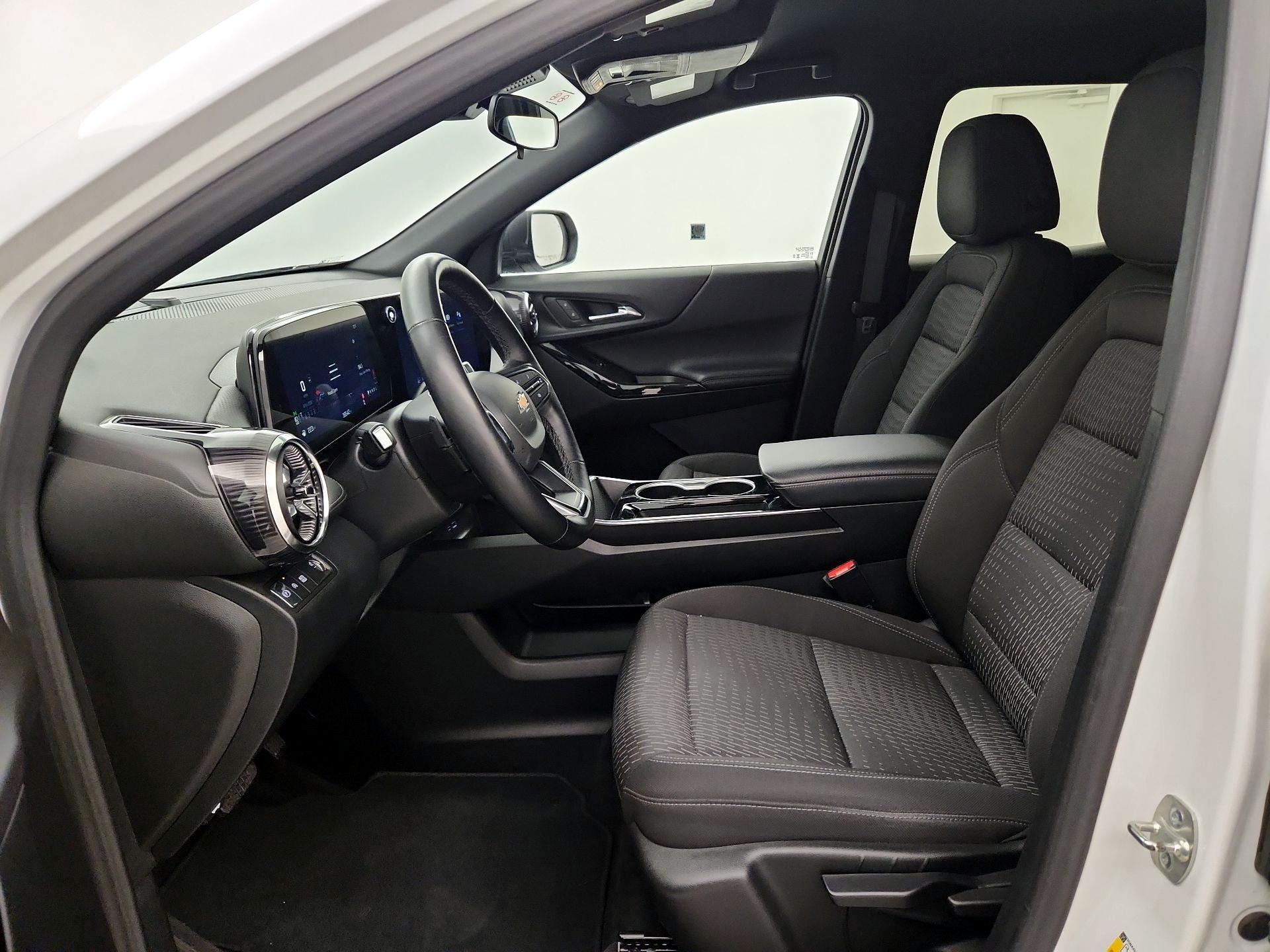 Thumbnail: 2025 Chevrolet Equinox - 11