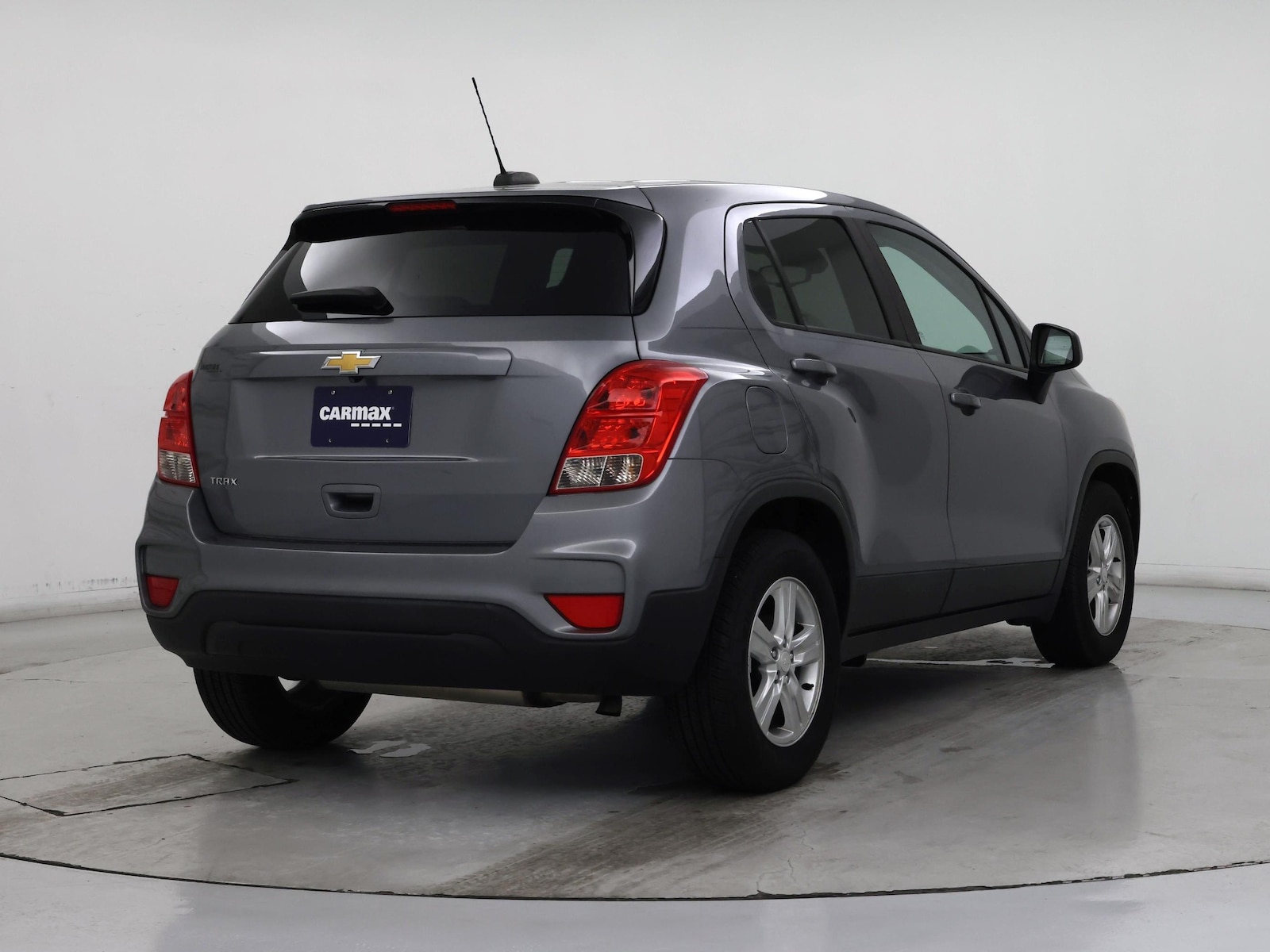 2020 Chevrolet Trax LS - Photo 9