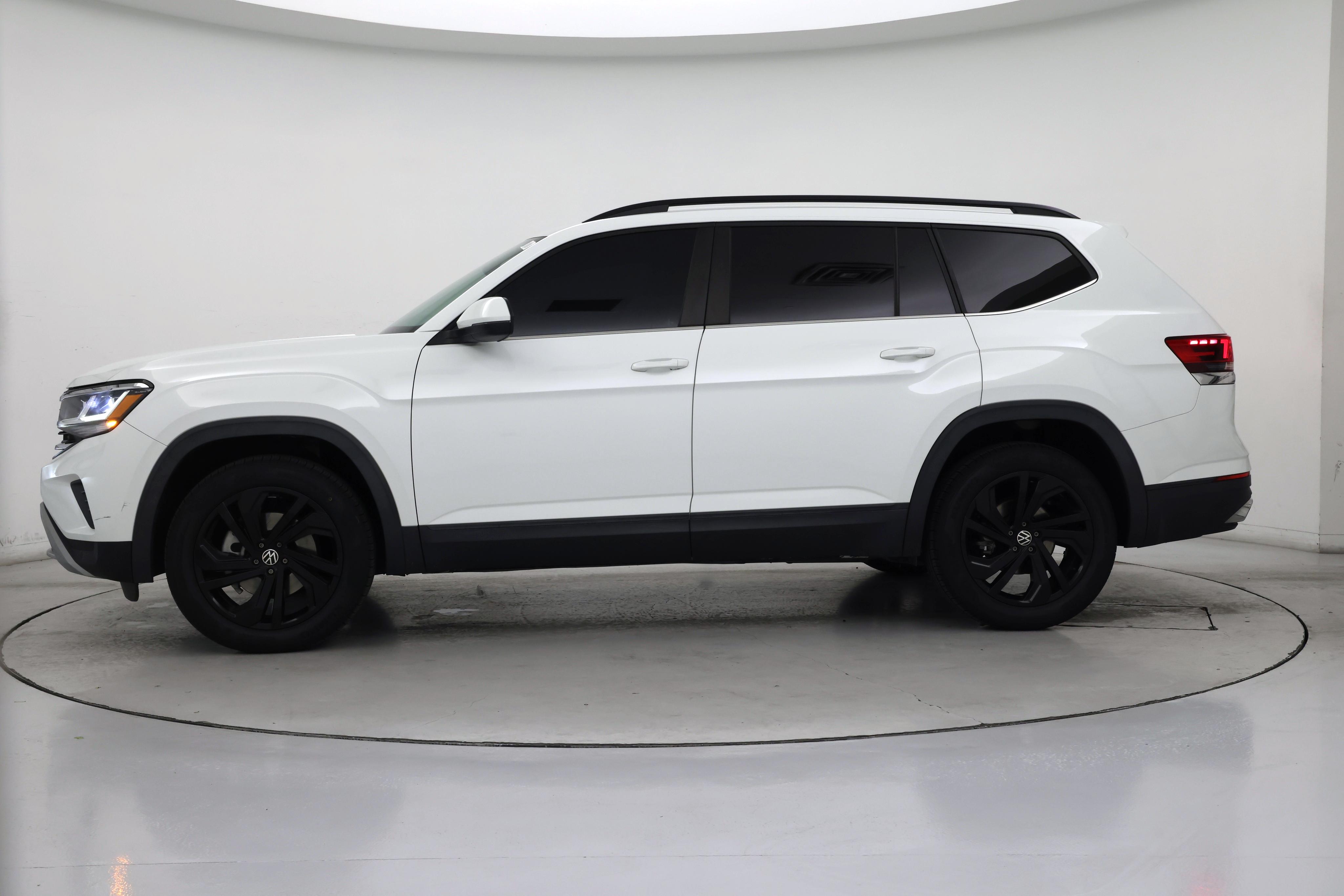 Thumbnail: 2022 Volkswagen Atlas - 3