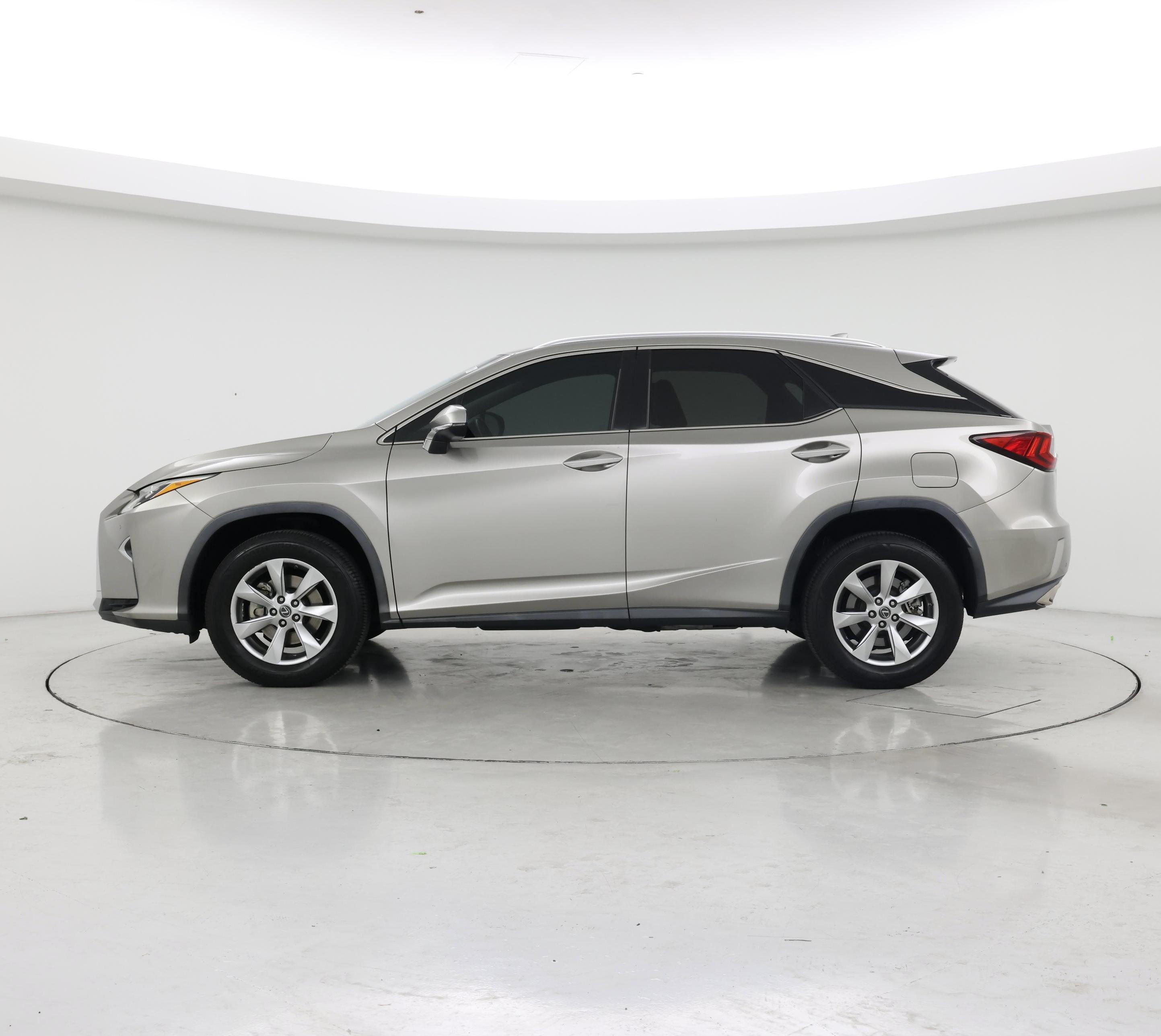 Thumbnail: 2018 Lexus RX - 3