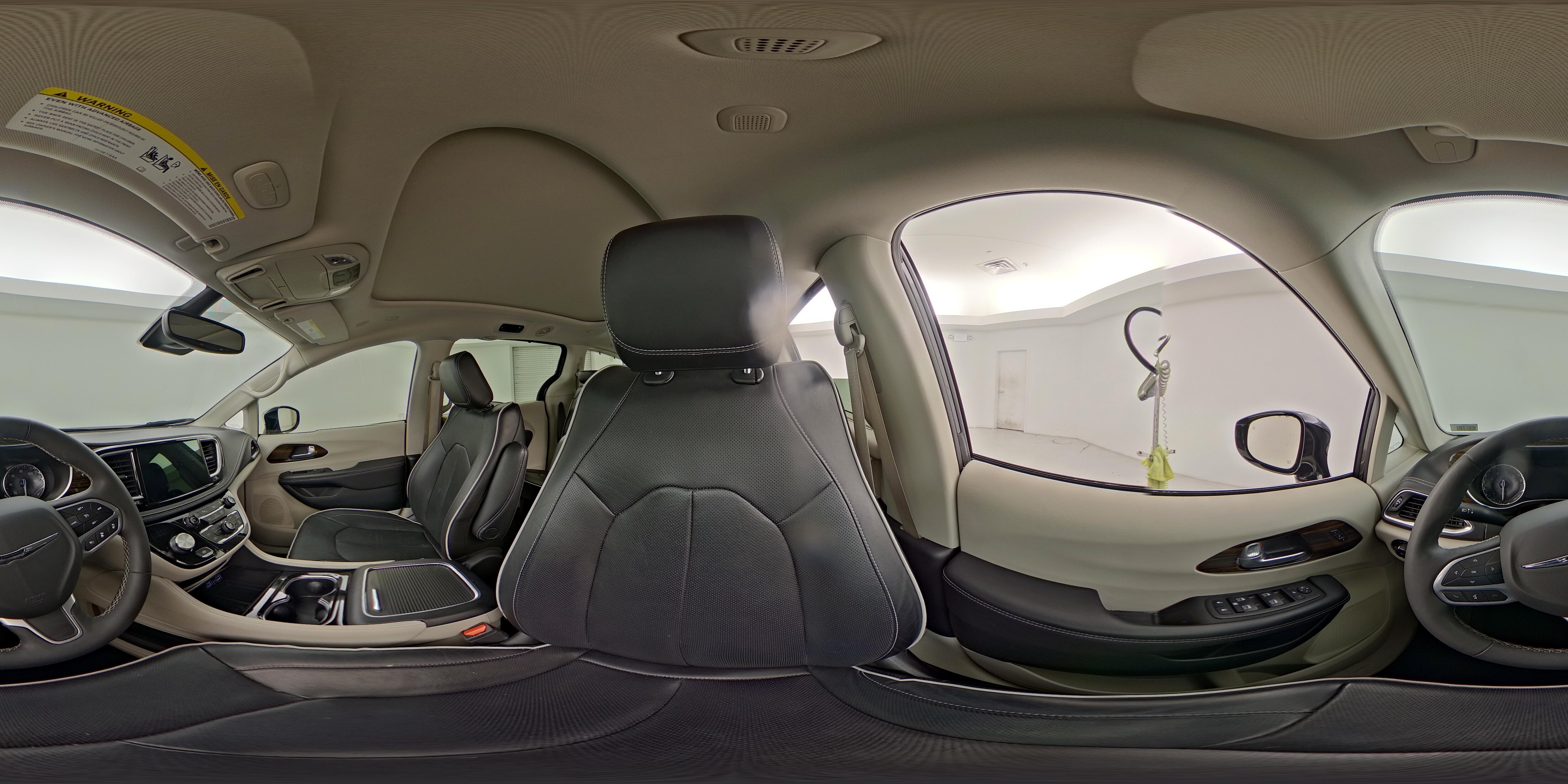 2023 Chrysler Pacifica Limited - Photo 30
