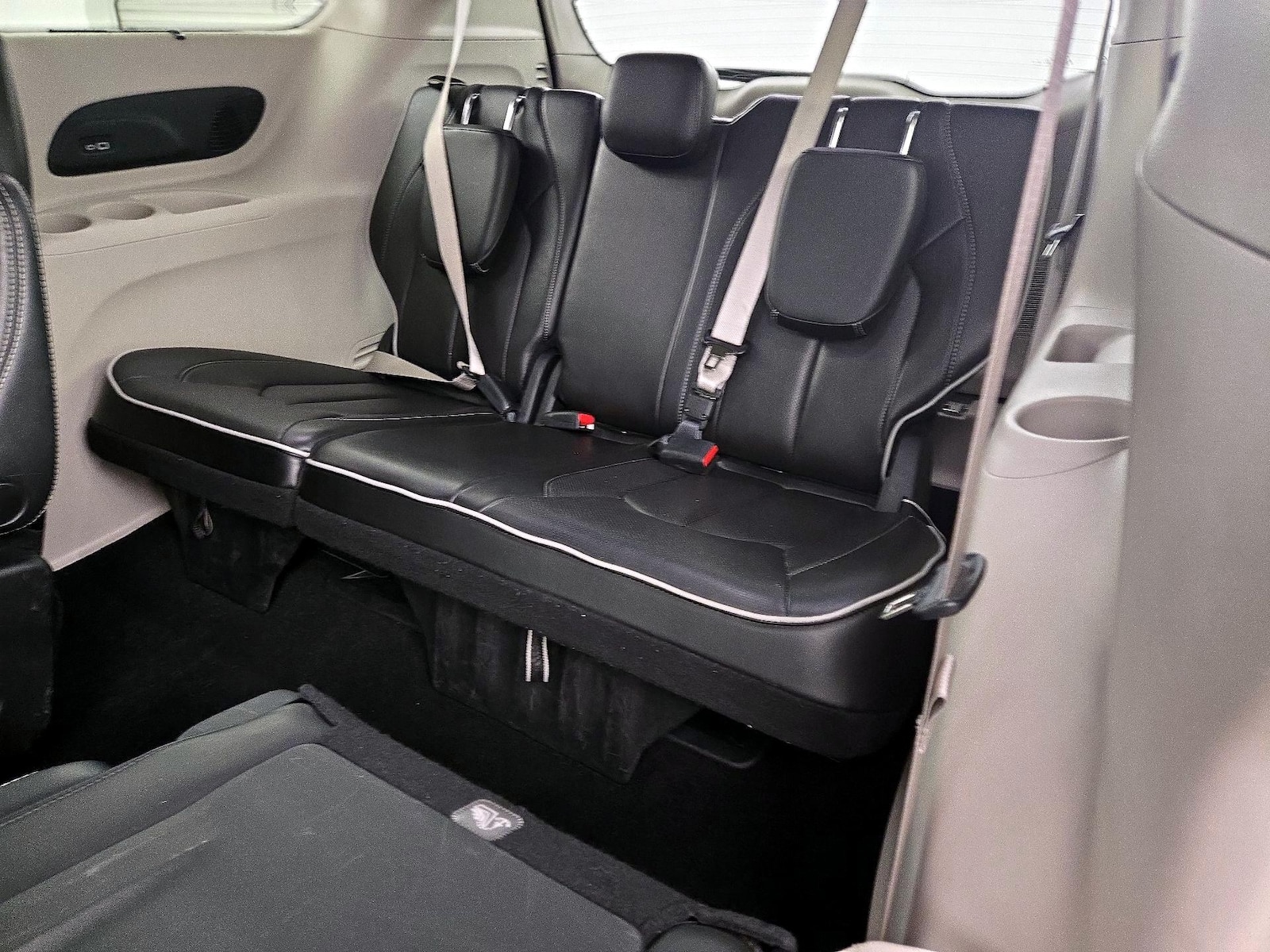 2023 Chrysler Pacifica Limited - Photo 23