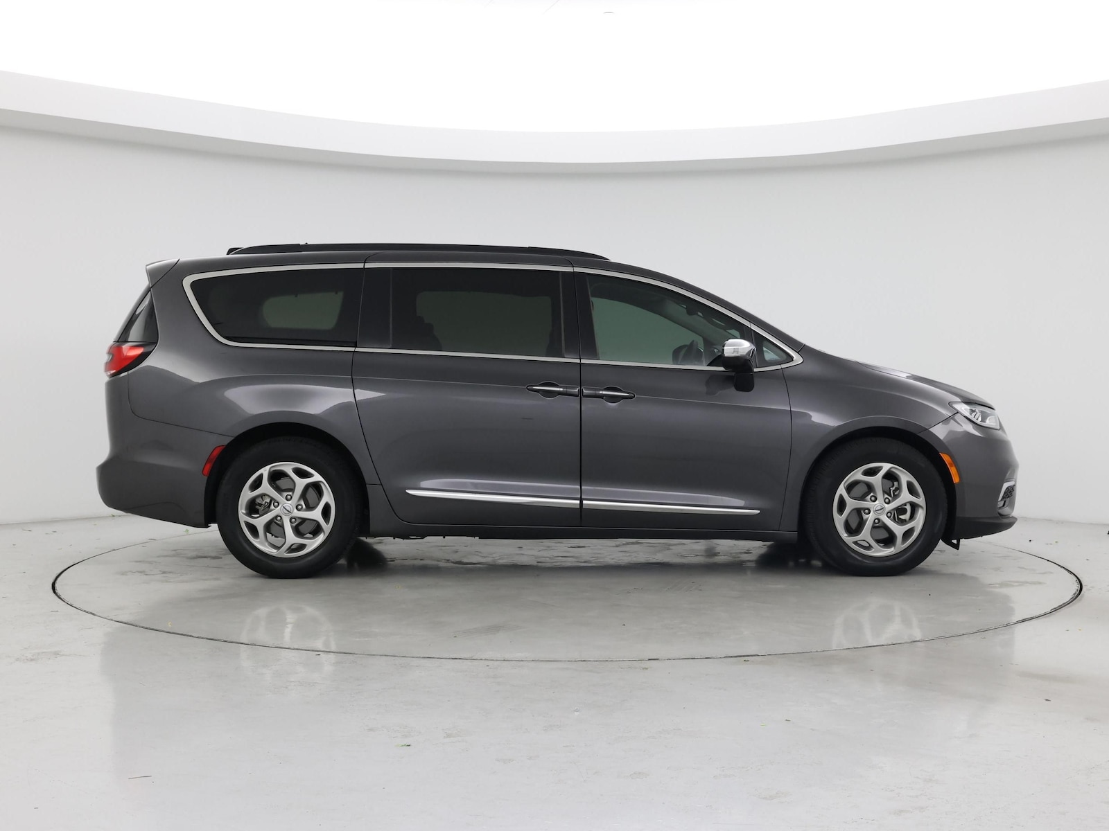 2023 Chrysler Pacifica Limited - Photo 8