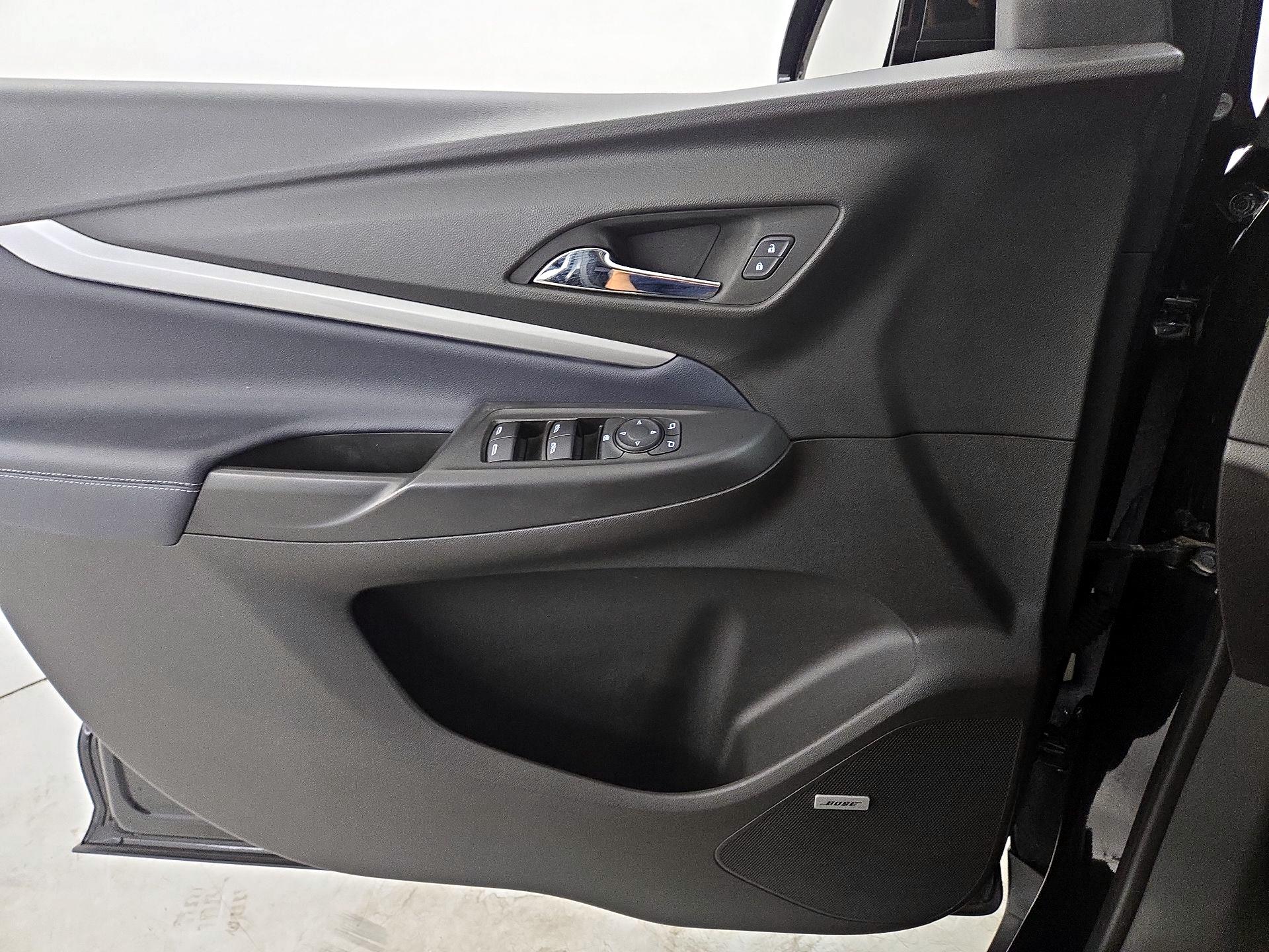 Thumbnail: 2022 Chevrolet Bolt EUV - 12