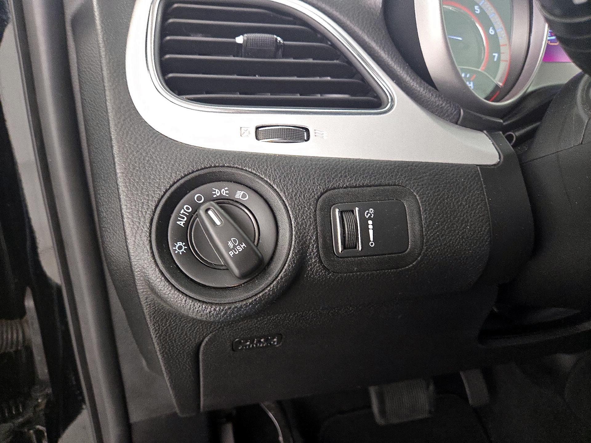 Thumbnail: 2018 Dodge Journey - 13