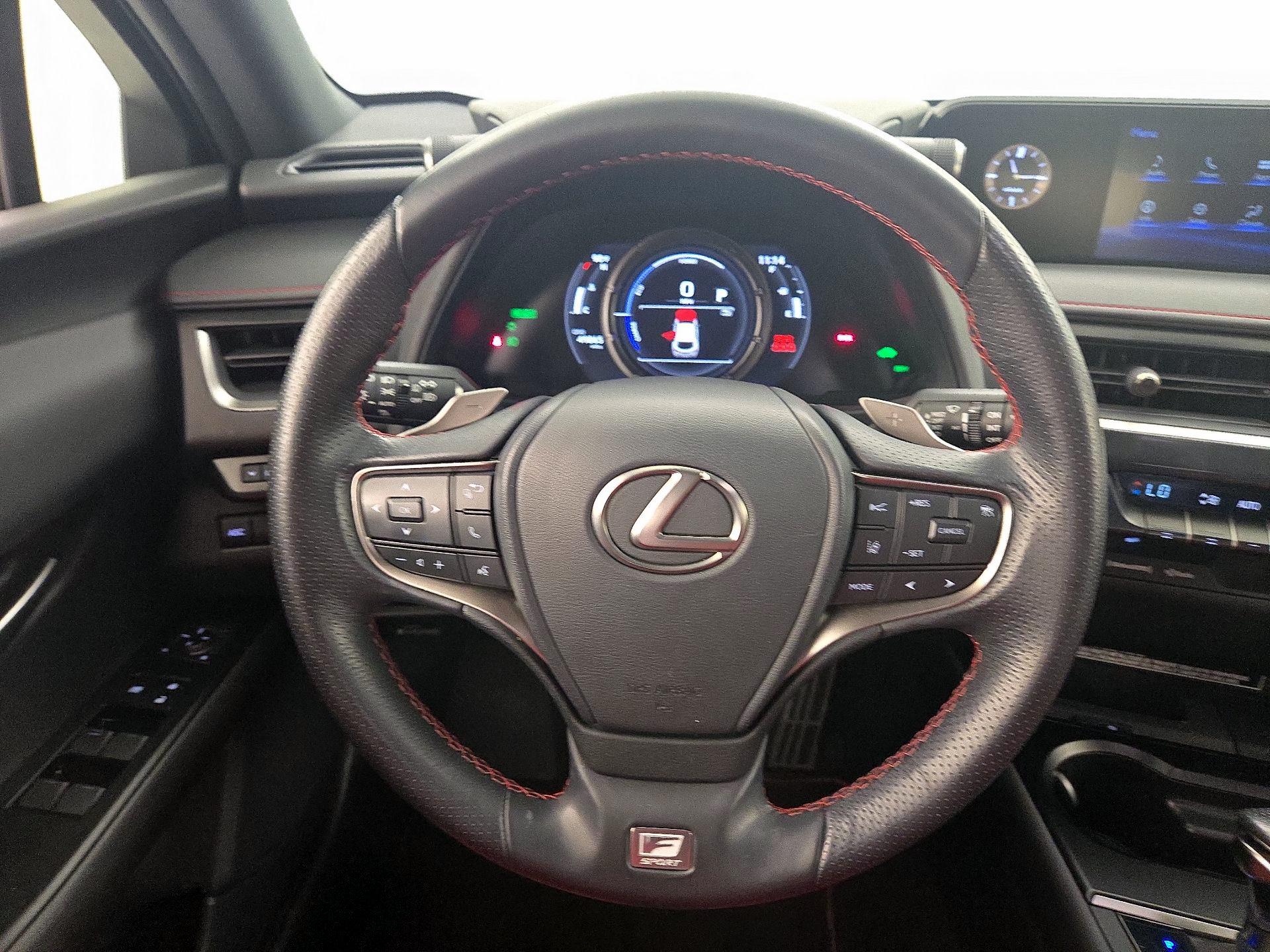 Thumbnail: 2021 Lexus UX - 10